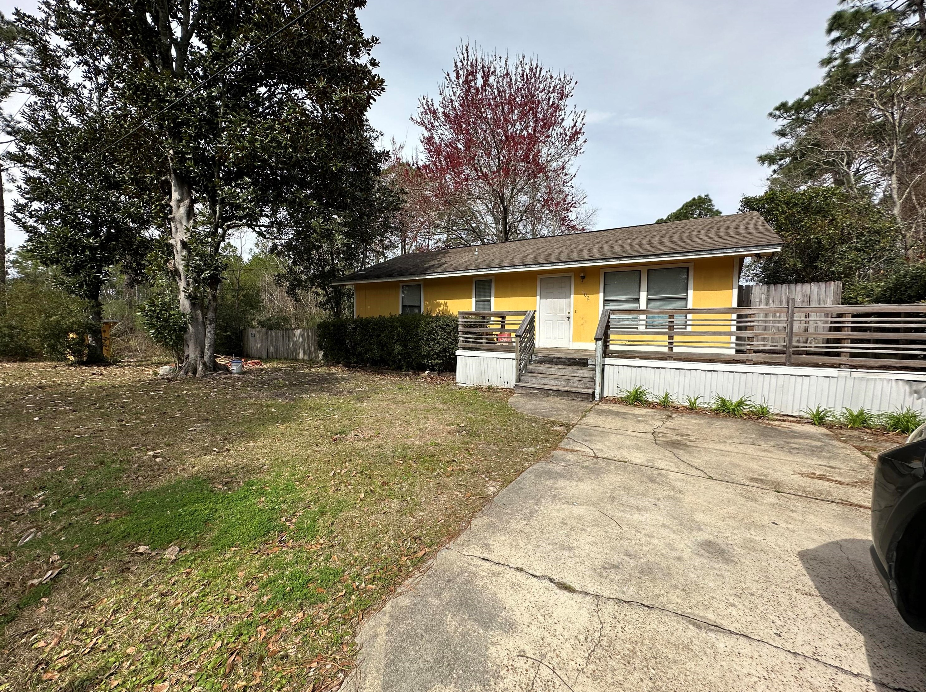 102 L St, Santa Rosa Beach, FL 32459-3908