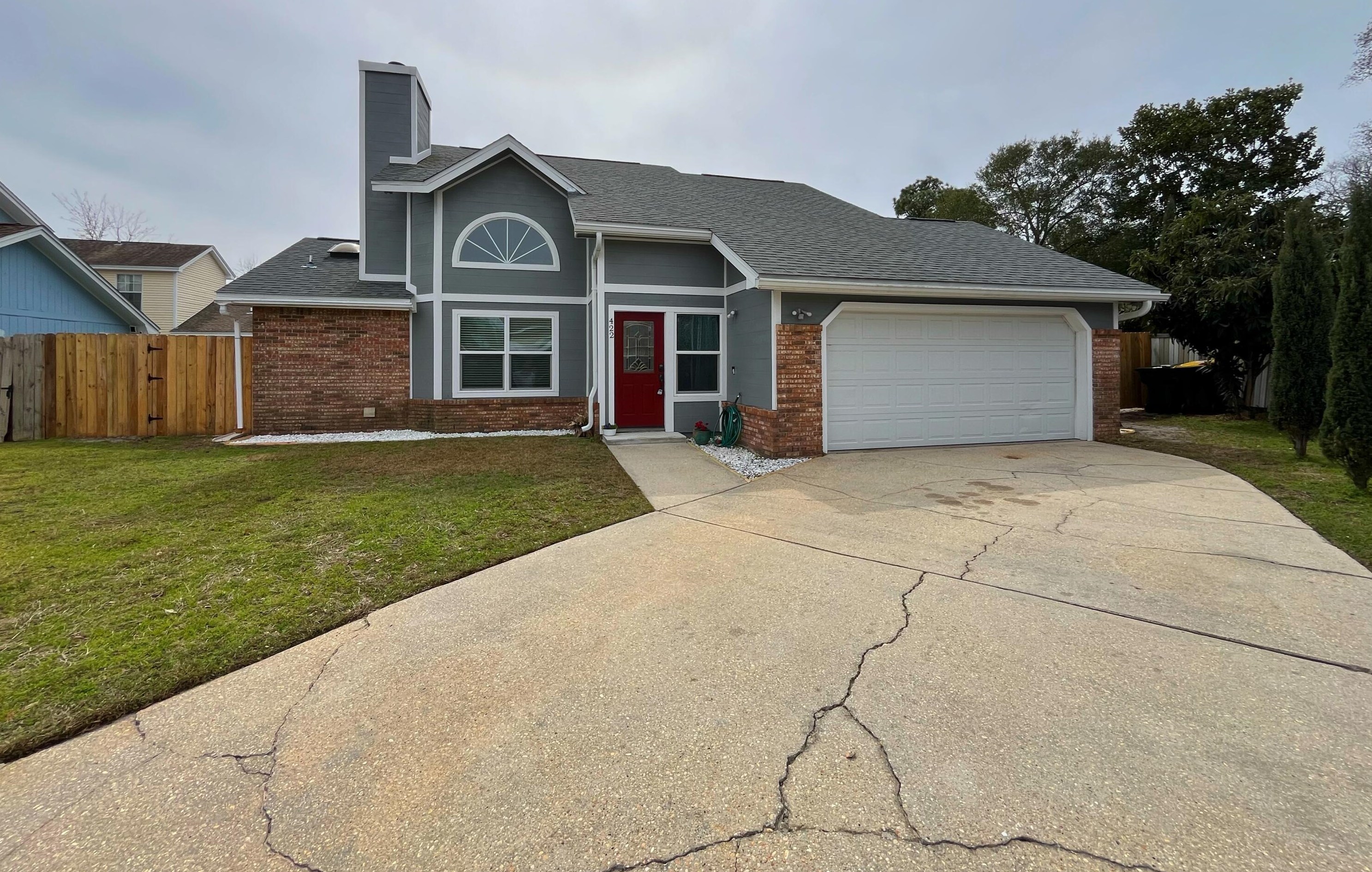 422 Nw Village Ct Nw, Fort Walton Beach, FL 32548