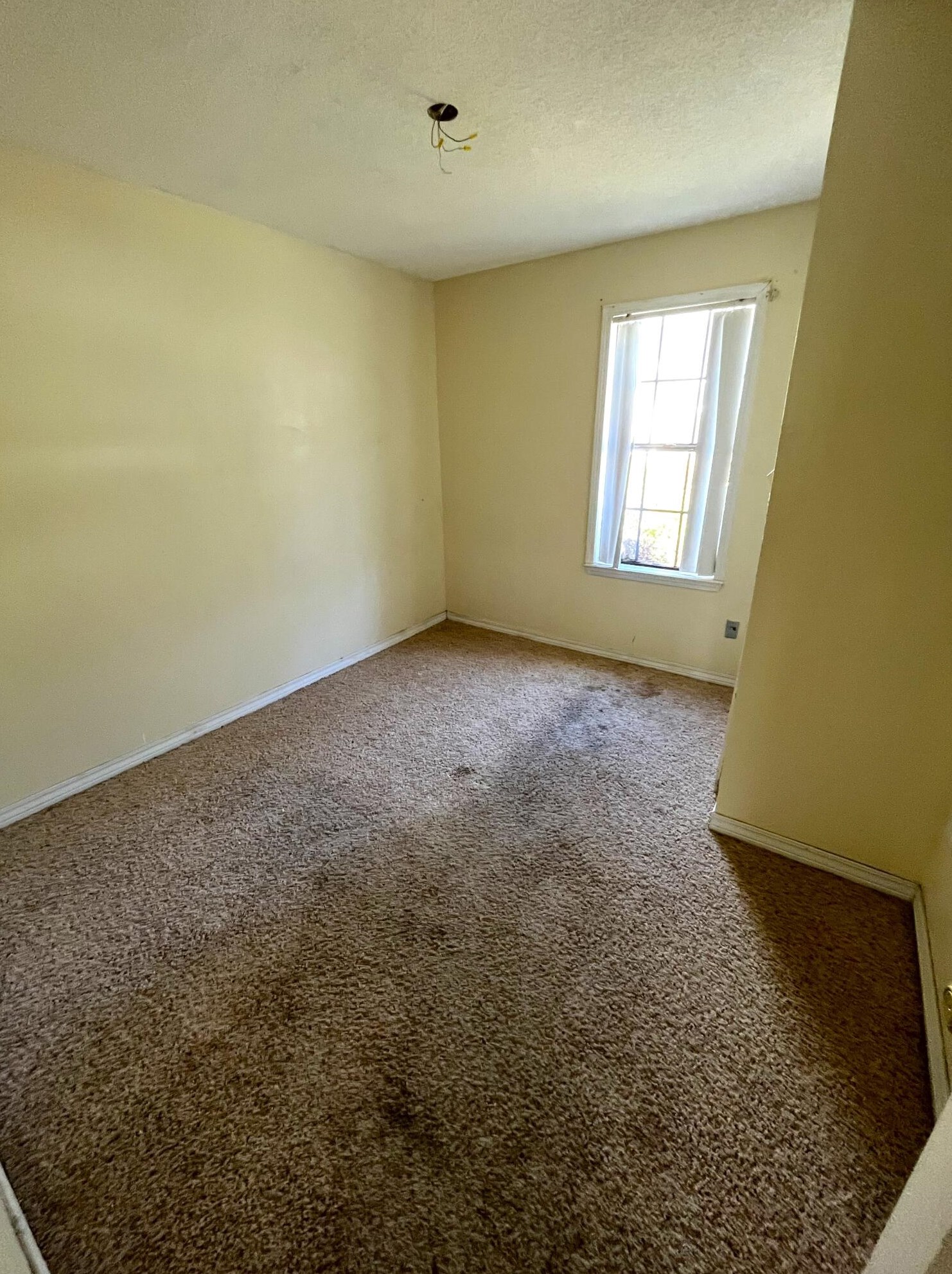 2061 G M C Ln, Crestview FL  32536-8422 exterior