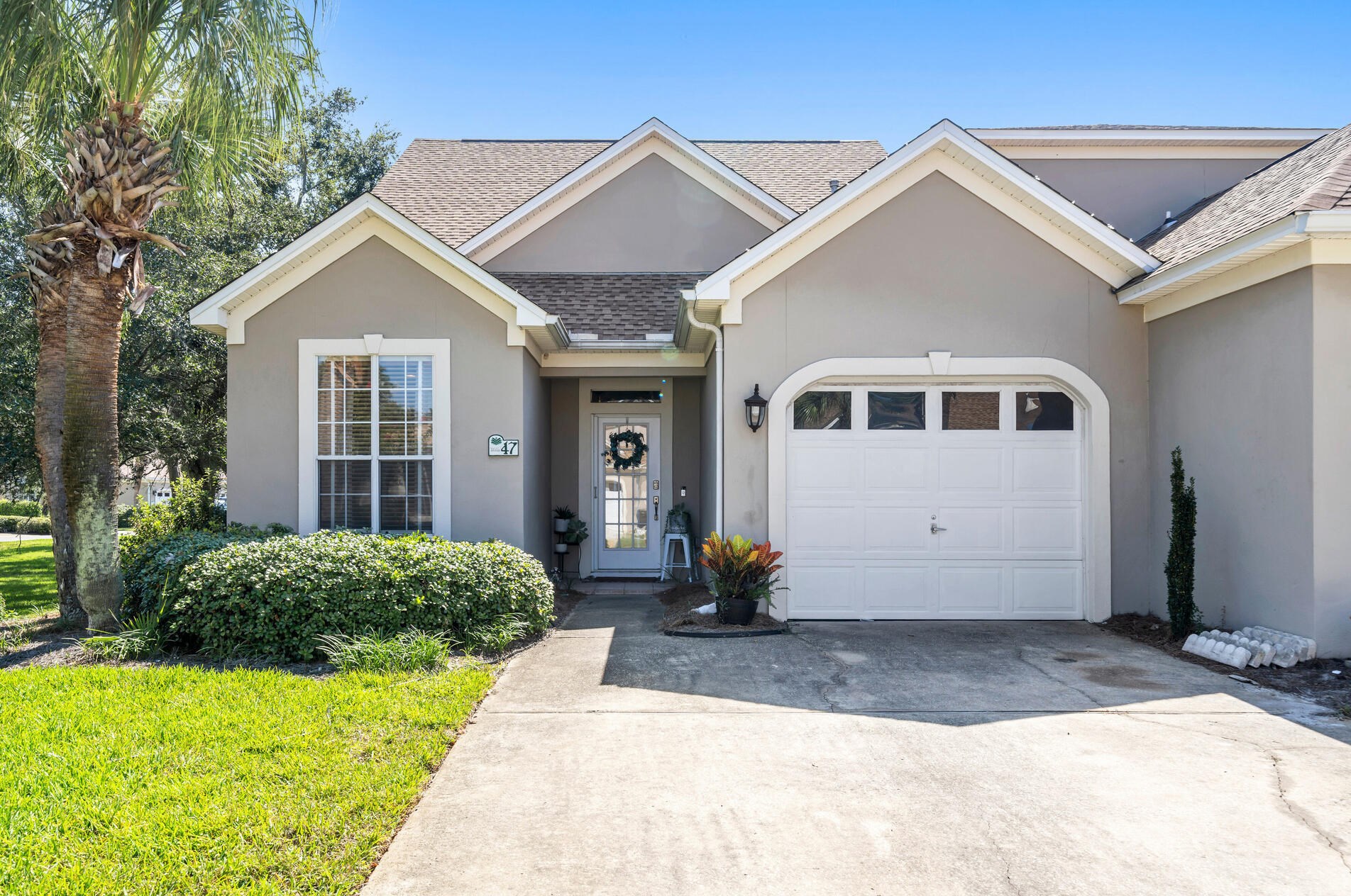126 S Shore Dr #47, Destin, FL 32550