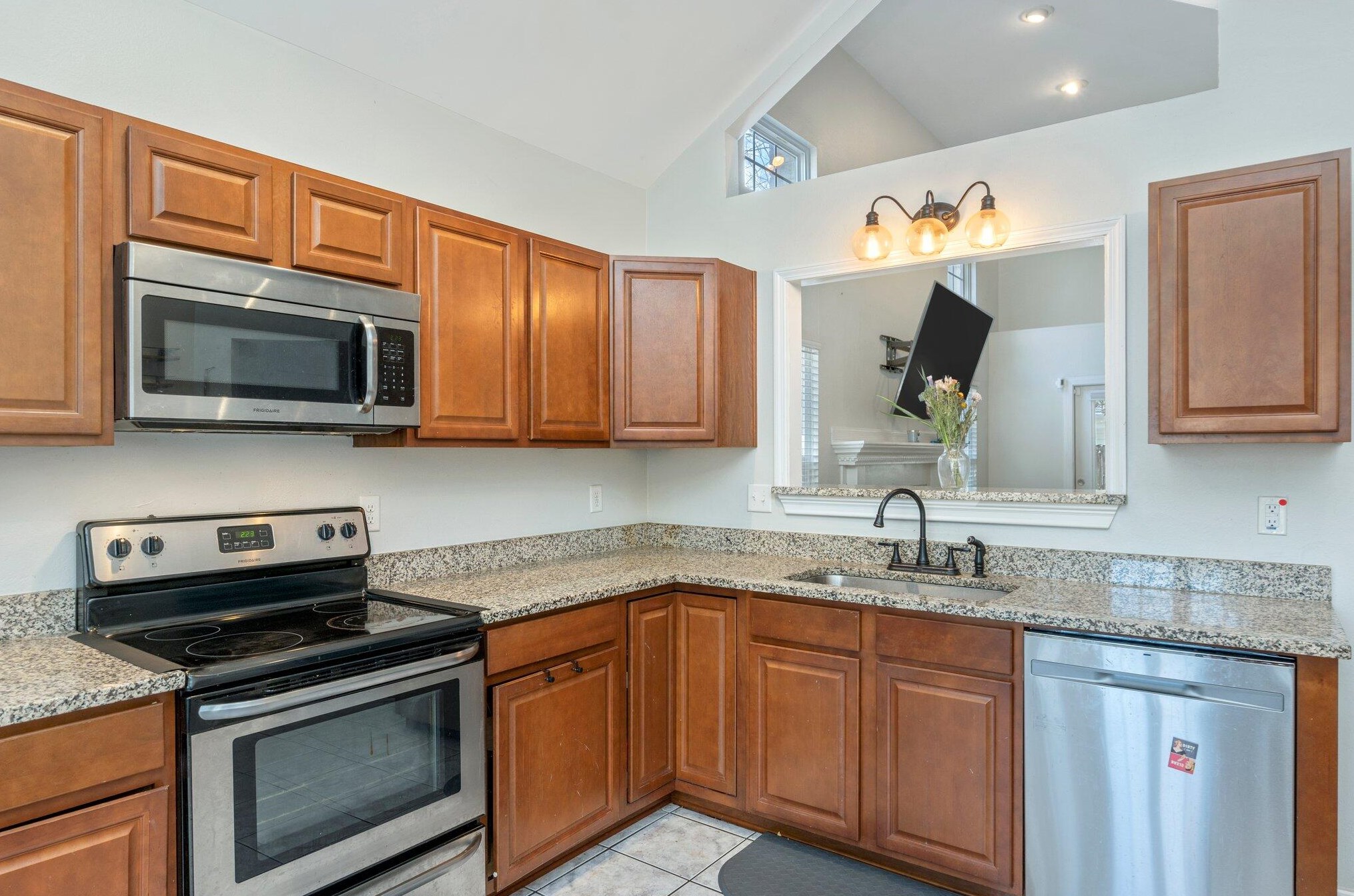 2814 Old Carriage Ln, Fort Walton Beach FL  32547-6853 exterior