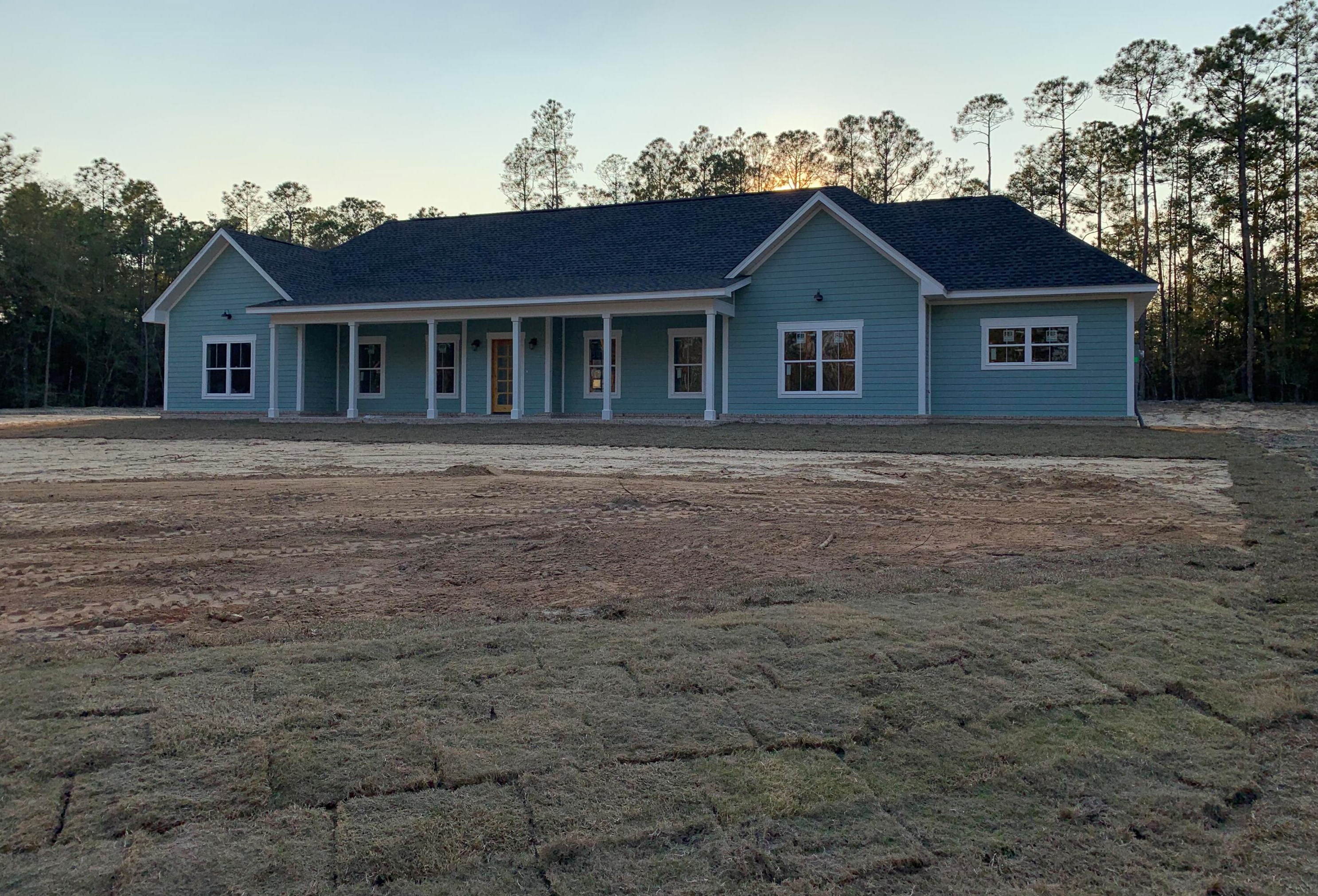 801 Spring Lake Rd, Defuniak Springs, FL 32433
