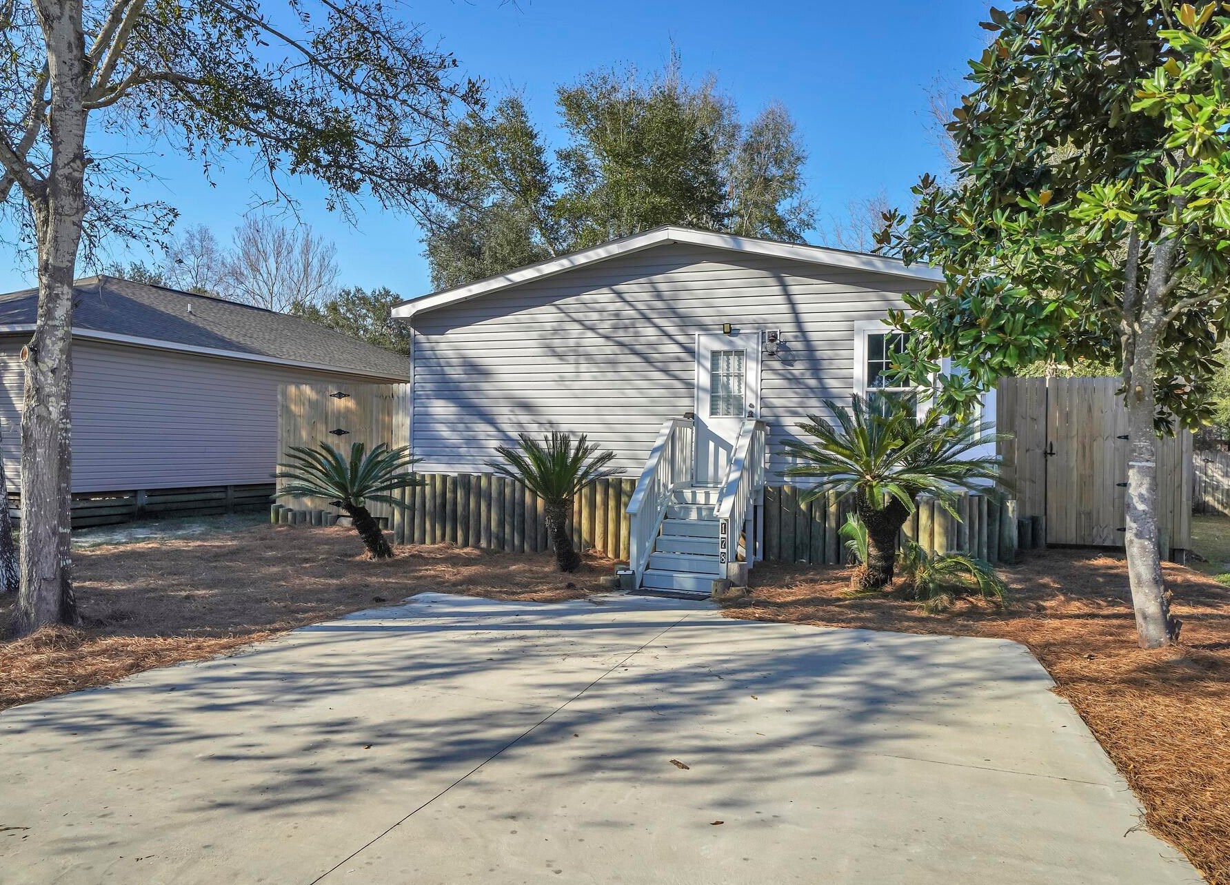 178 Magnolia St, Niceville, FL 32578