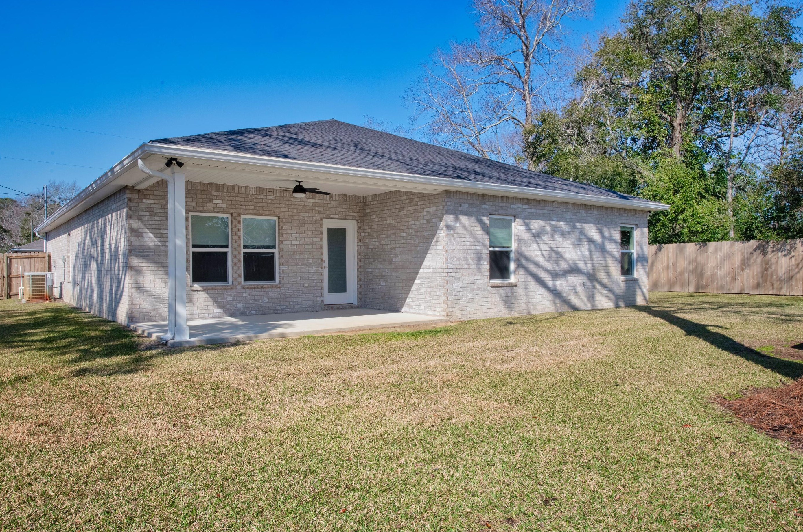 1504 W Ponderosa Road W, Fort Walton Beach, FL 32547
