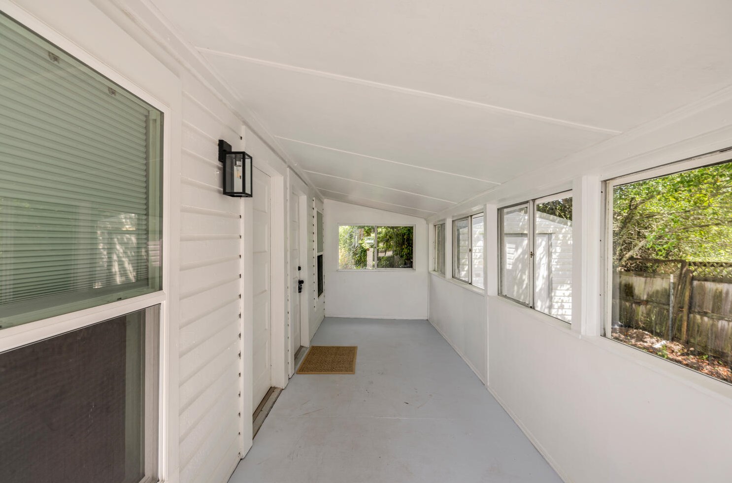 204 3 St, Panama City FL 32401-4832 exterior