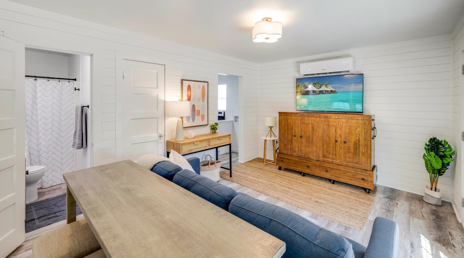 204 3 St, Panama City FL 32401-4832 exterior