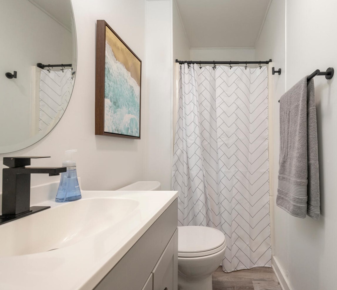 204 3 St, Panama City FL 32401-4832 exterior