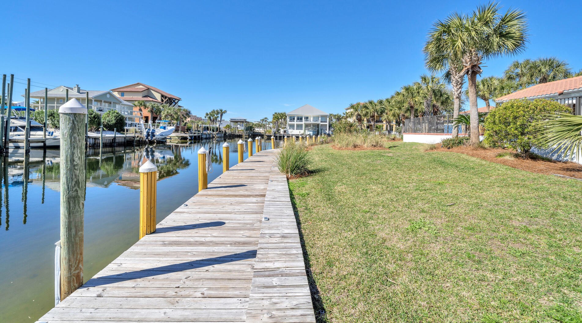 602 Magnolia Dr, Destin FL 32541-3158 exterior