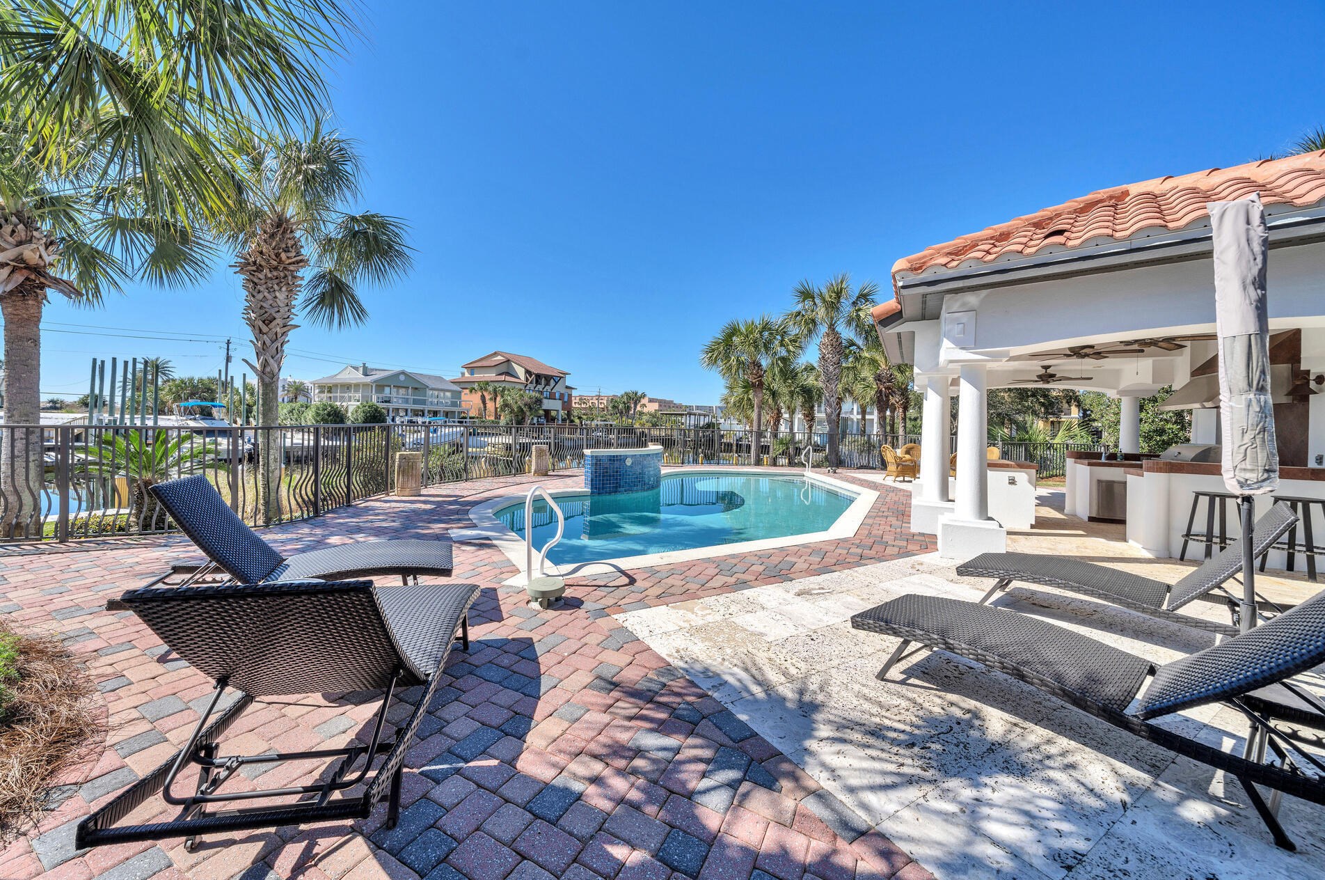 602 Magnolia Dr, Destin FL 32541-3158 exterior