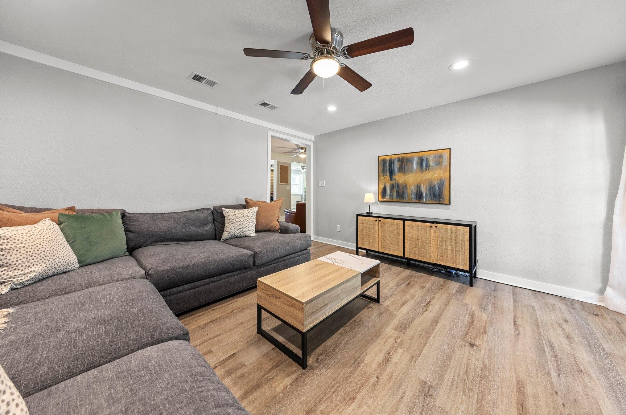 24 Bay Dr, Fort Walton Beach FL  32548-5166 exterior