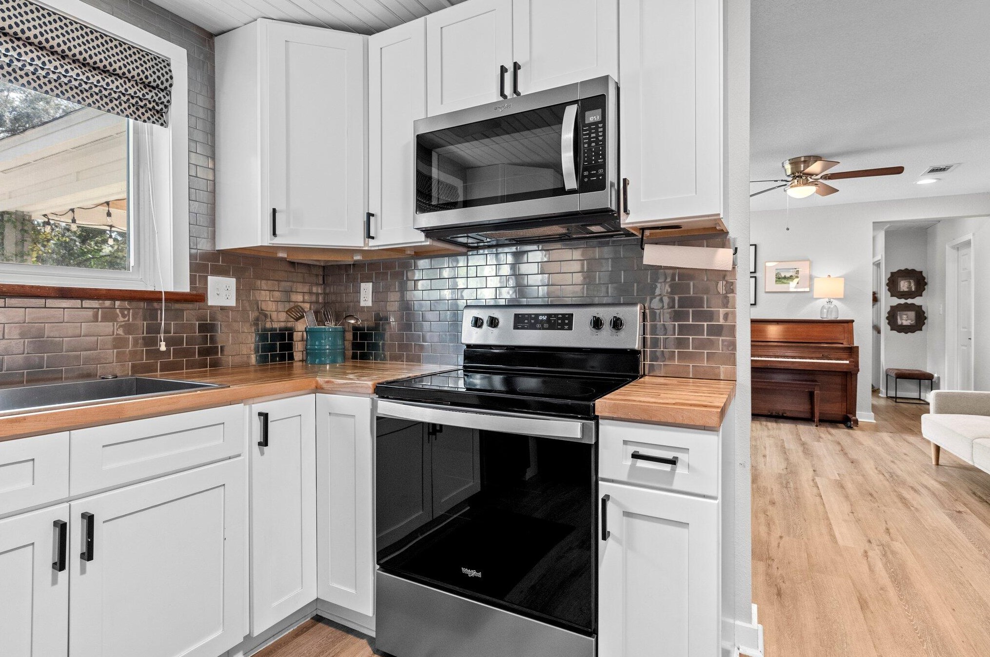 24 Bay Dr, Fort Walton Beach FL  32548-5166 exterior