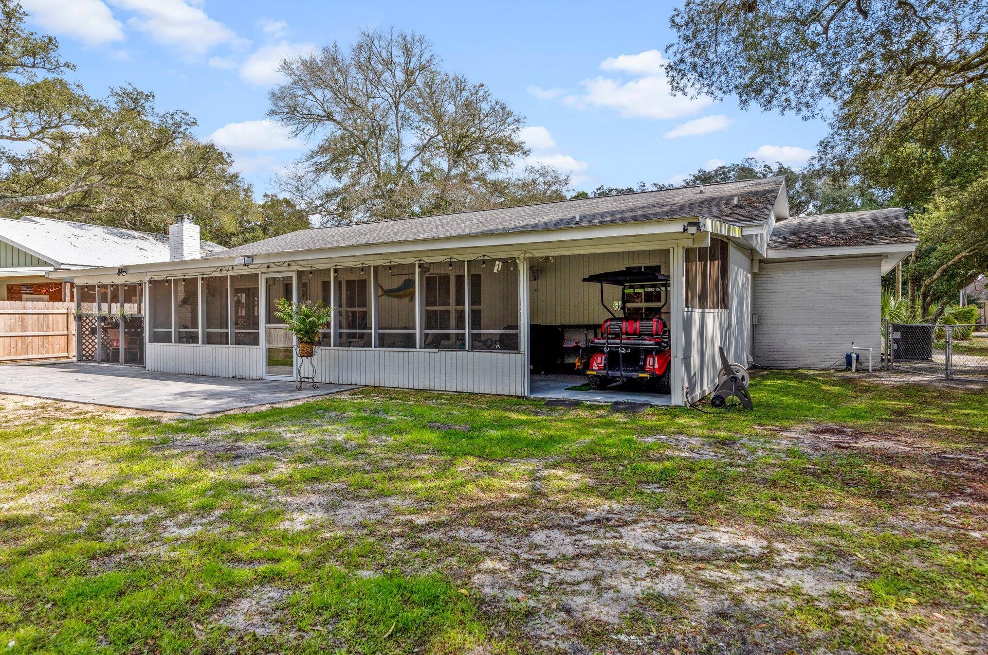 24 Bay Dr, Fort Walton Beach FL  32548-5166 exterior