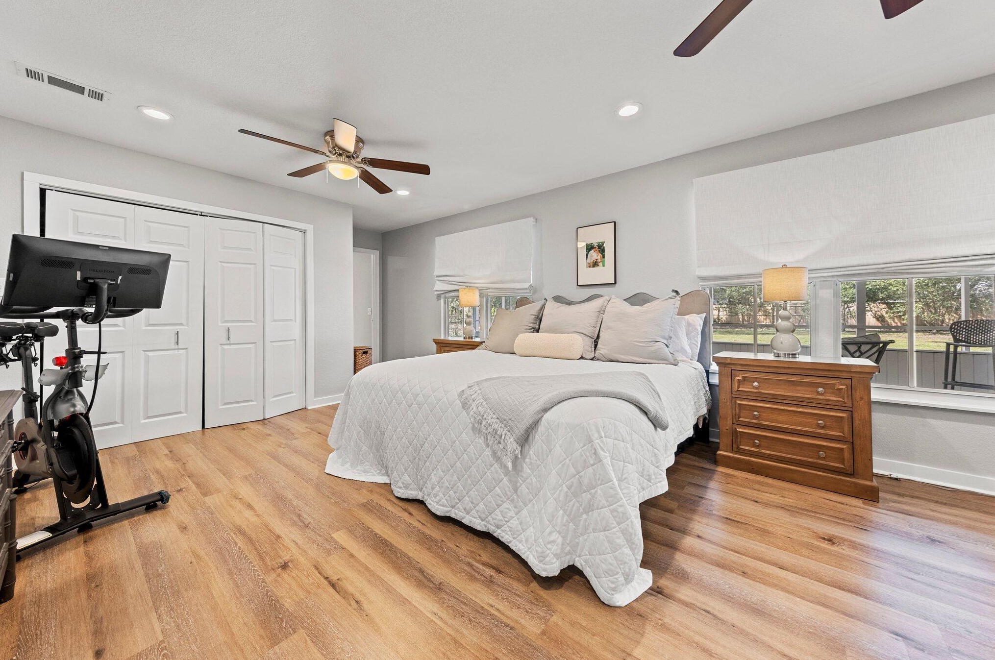 24 Bay Dr, Fort Walton Beach FL  32548-5166 exterior