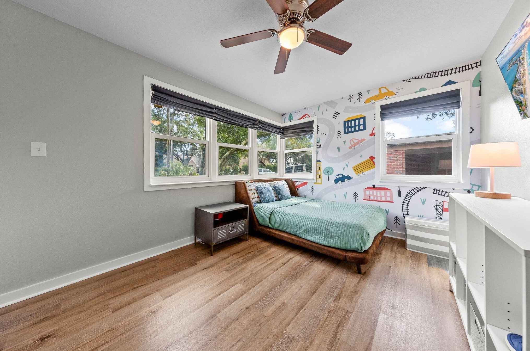 24 Bay Dr, Fort Walton Beach FL  32548-5166 exterior