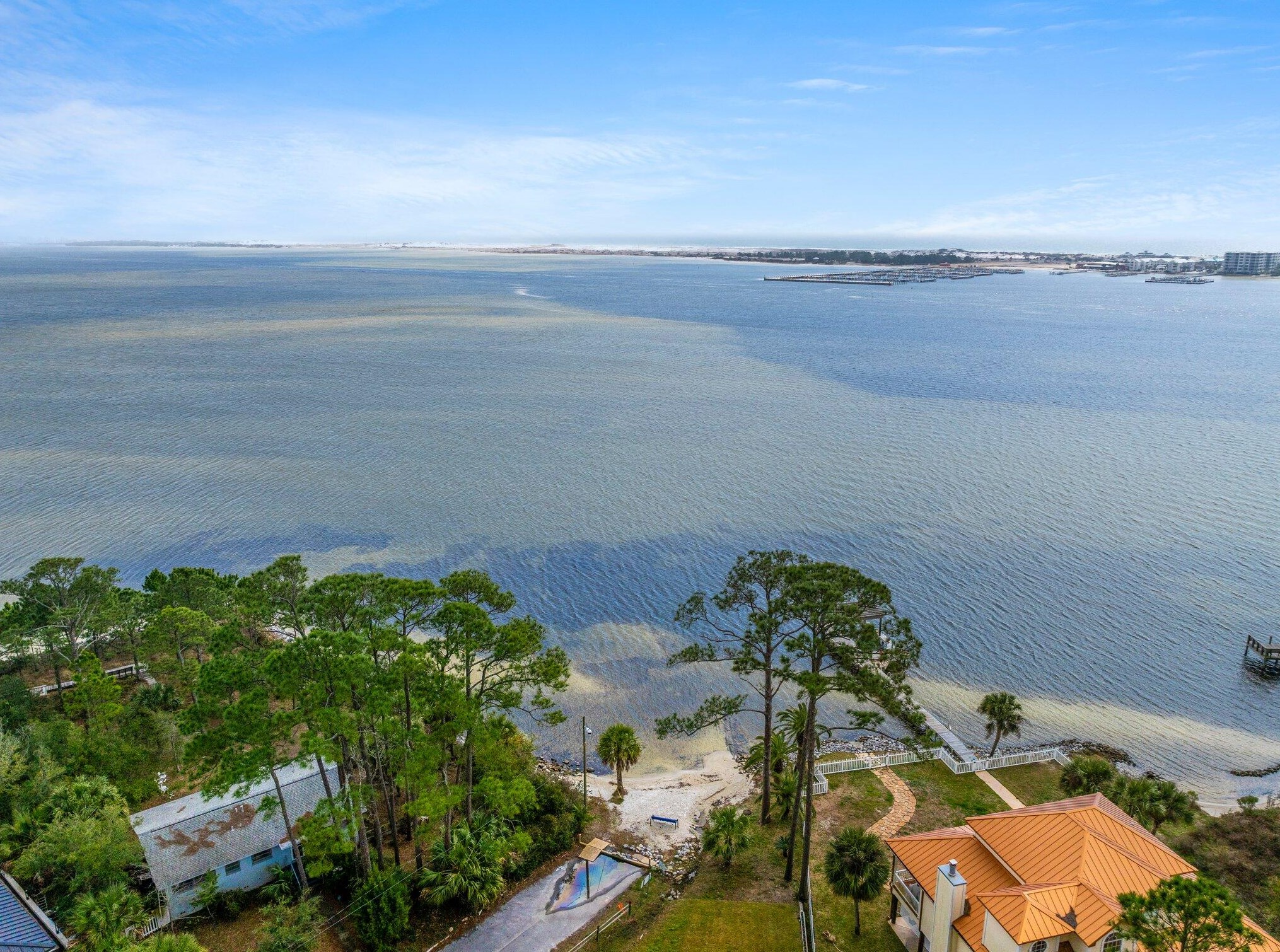 24 Bay Dr, Fort Walton Beach FL  32548-5166 exterior