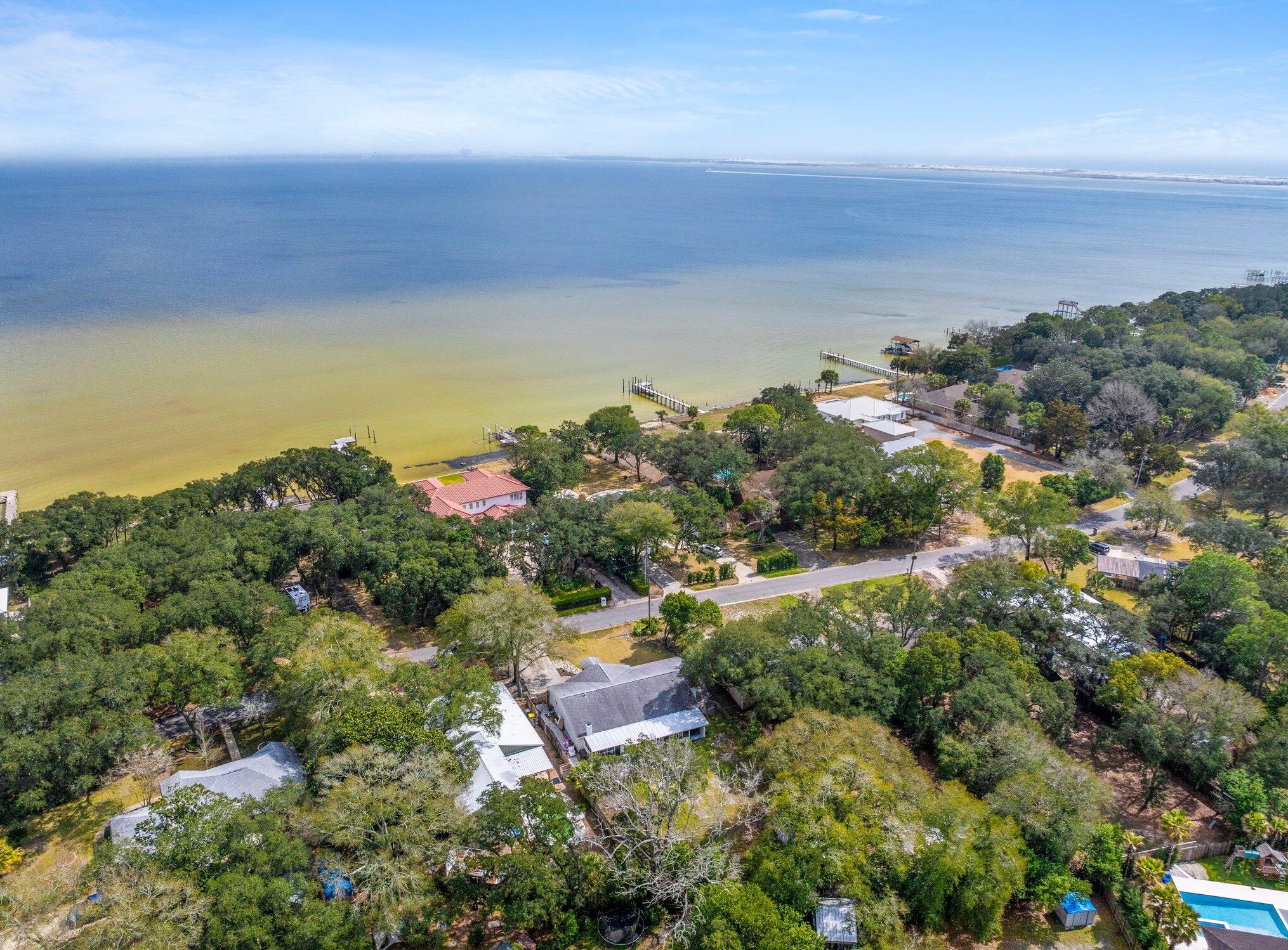 24 Bay Dr, Fort Walton Beach FL  32548-5166 exterior