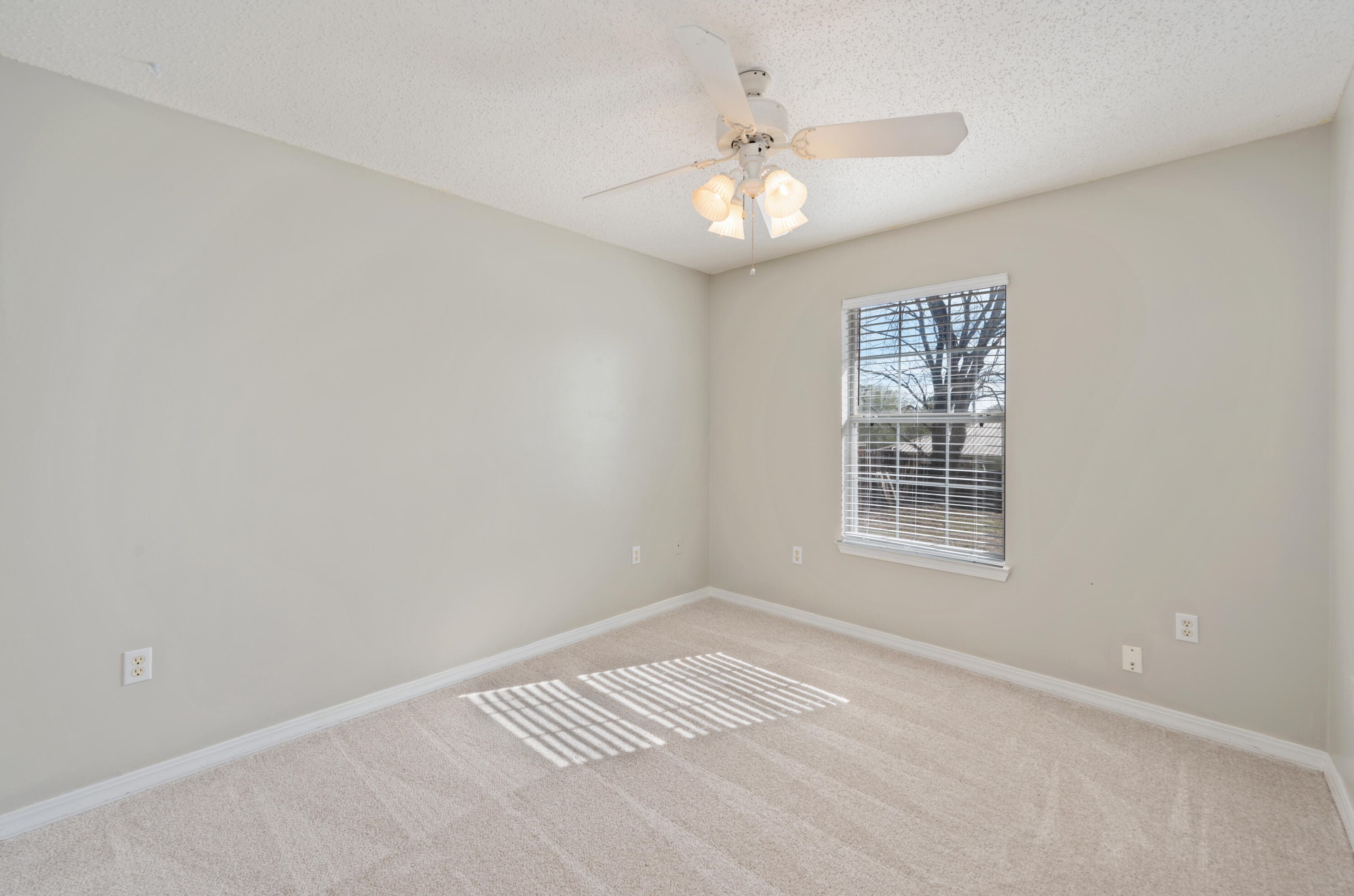 396 Riverchase Blvd, Crestview FL  32536-4297 exterior