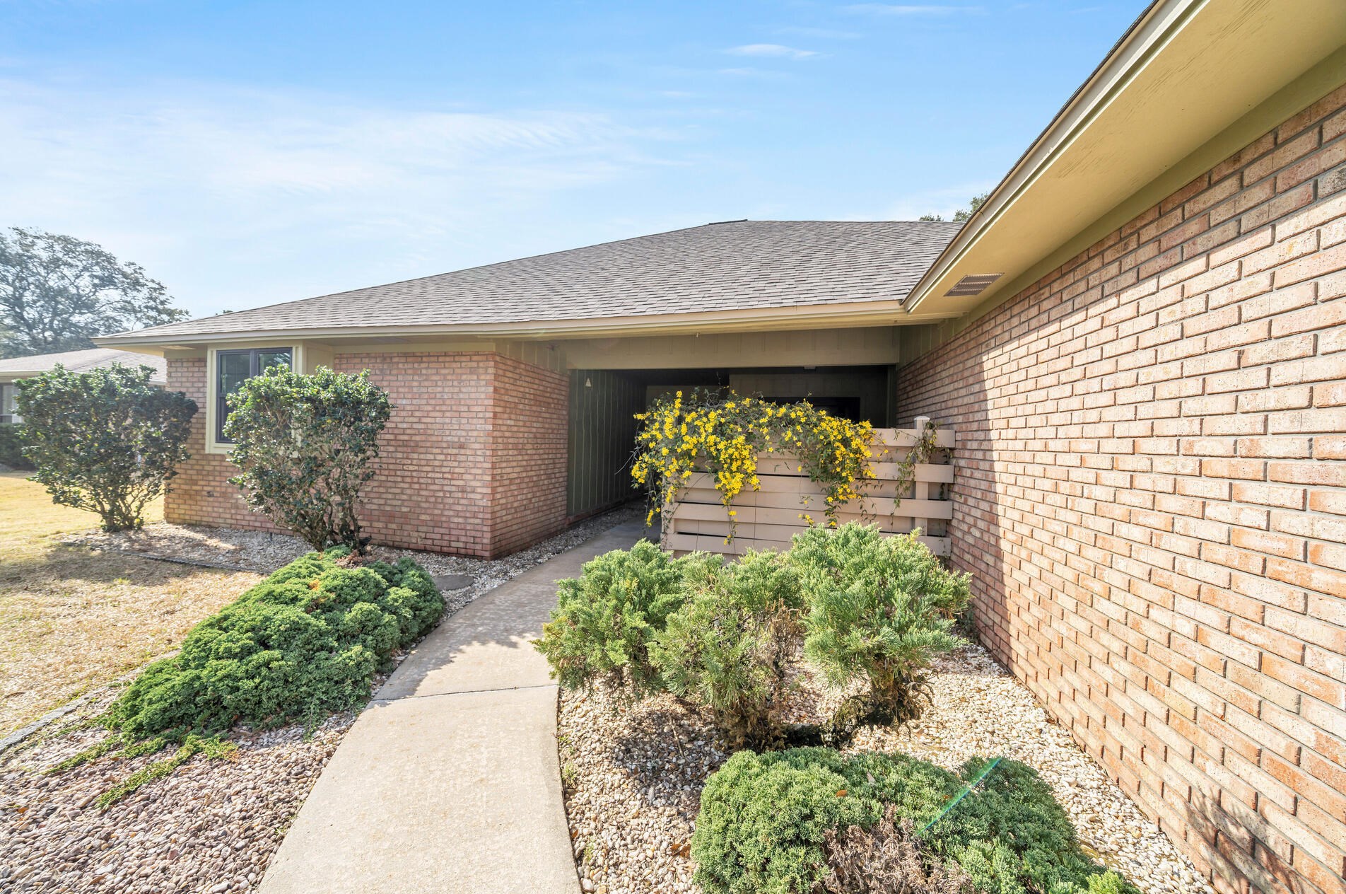 512 Samana Way, Niceville FL  32578-4015 exterior