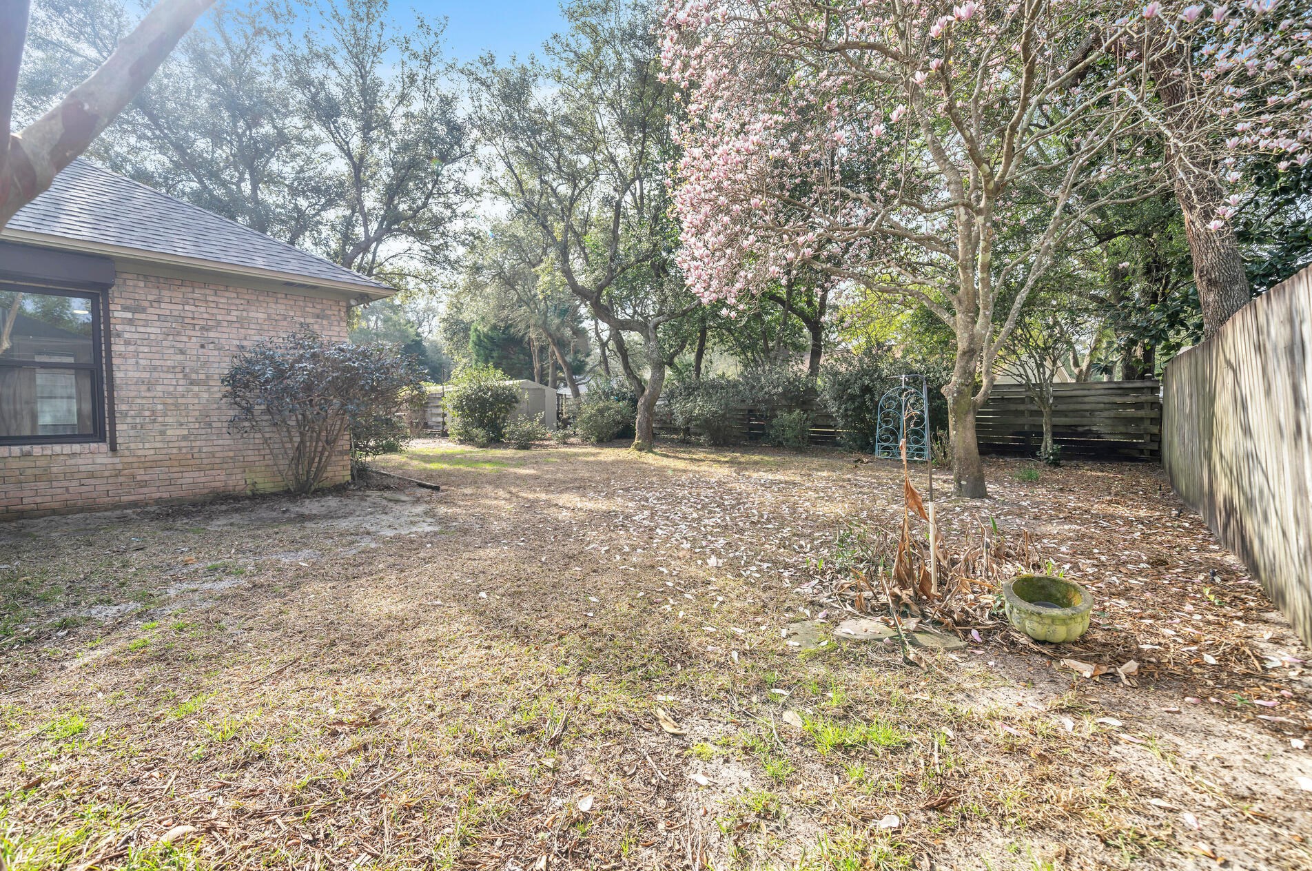 512 Samana Way, Niceville FL  32578-4015 exterior