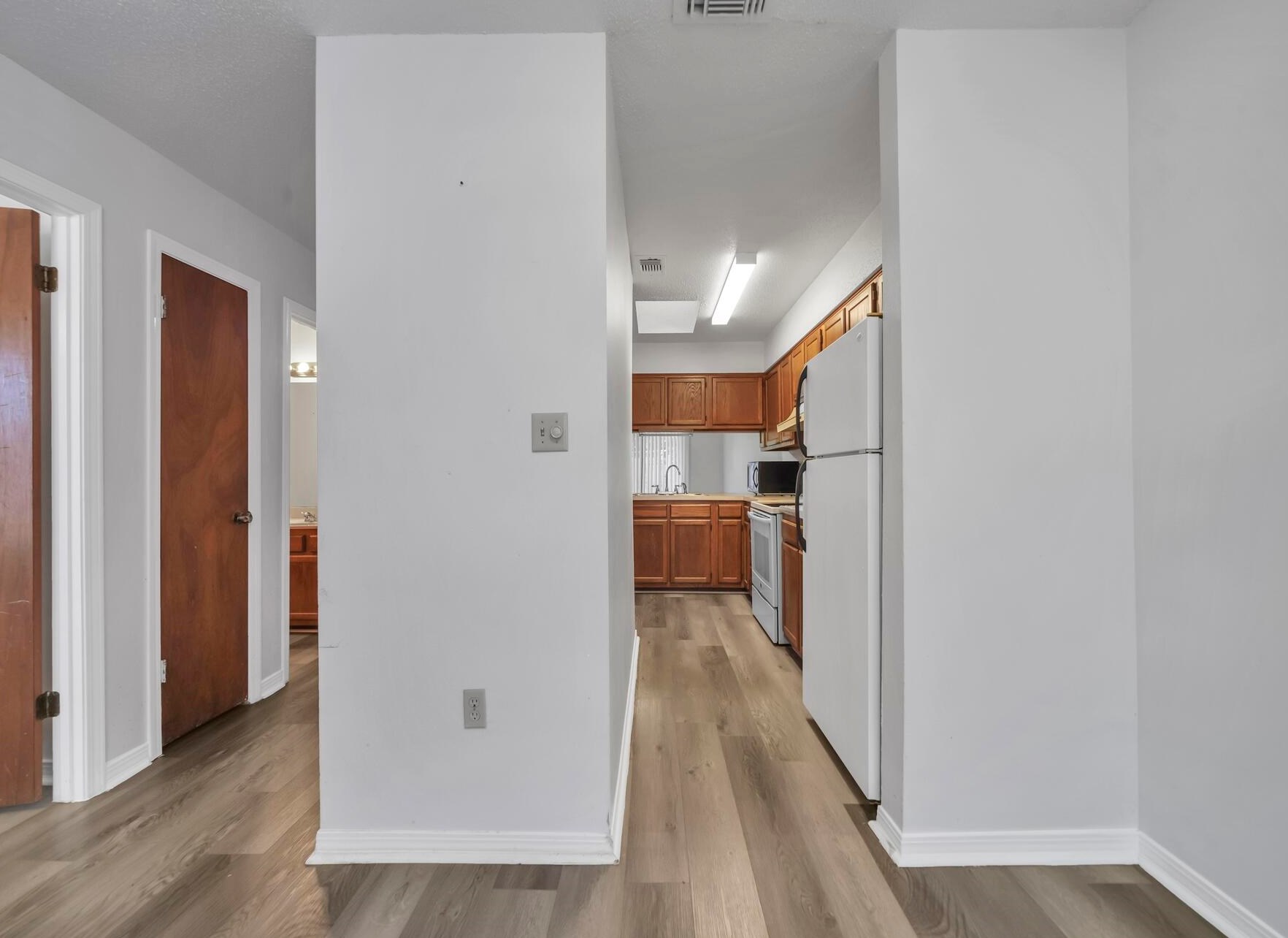 8 Viking Dr Nw #b, Fort Walton Beach, FL