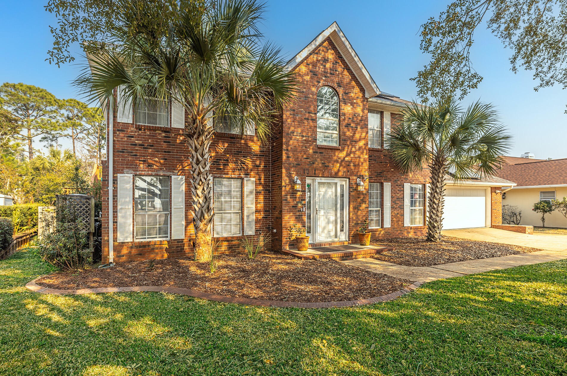 159 Shore Line Dr, Mary Esther, FL 32569-3304