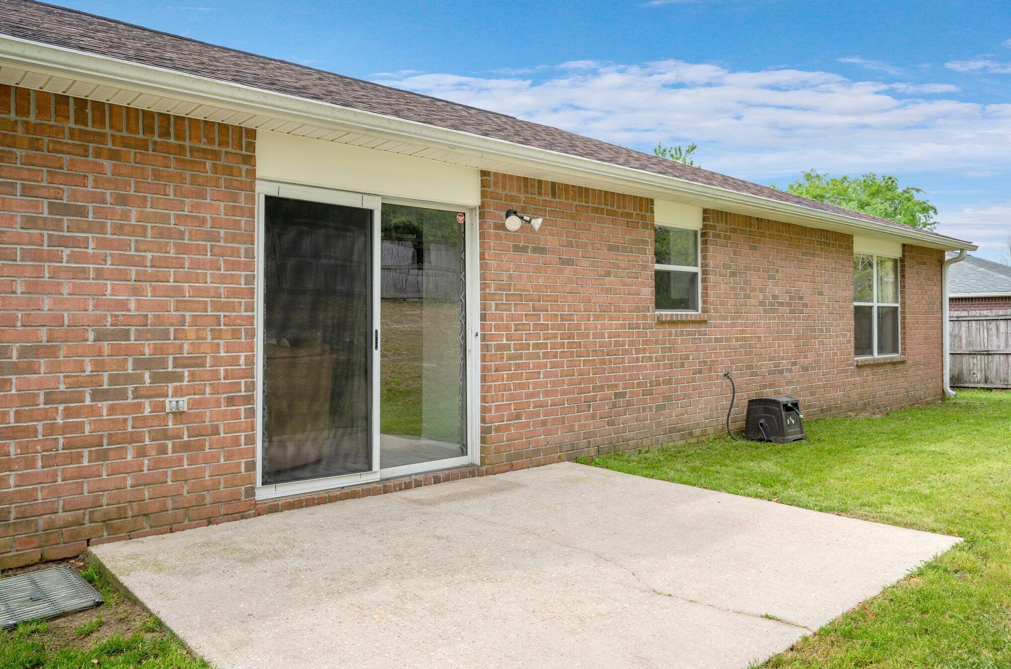 1246 Northview Dr, Crestview FL  32536-2211 exterior