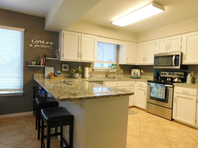 939 Ridgewood Way, Niceville, FL 32578