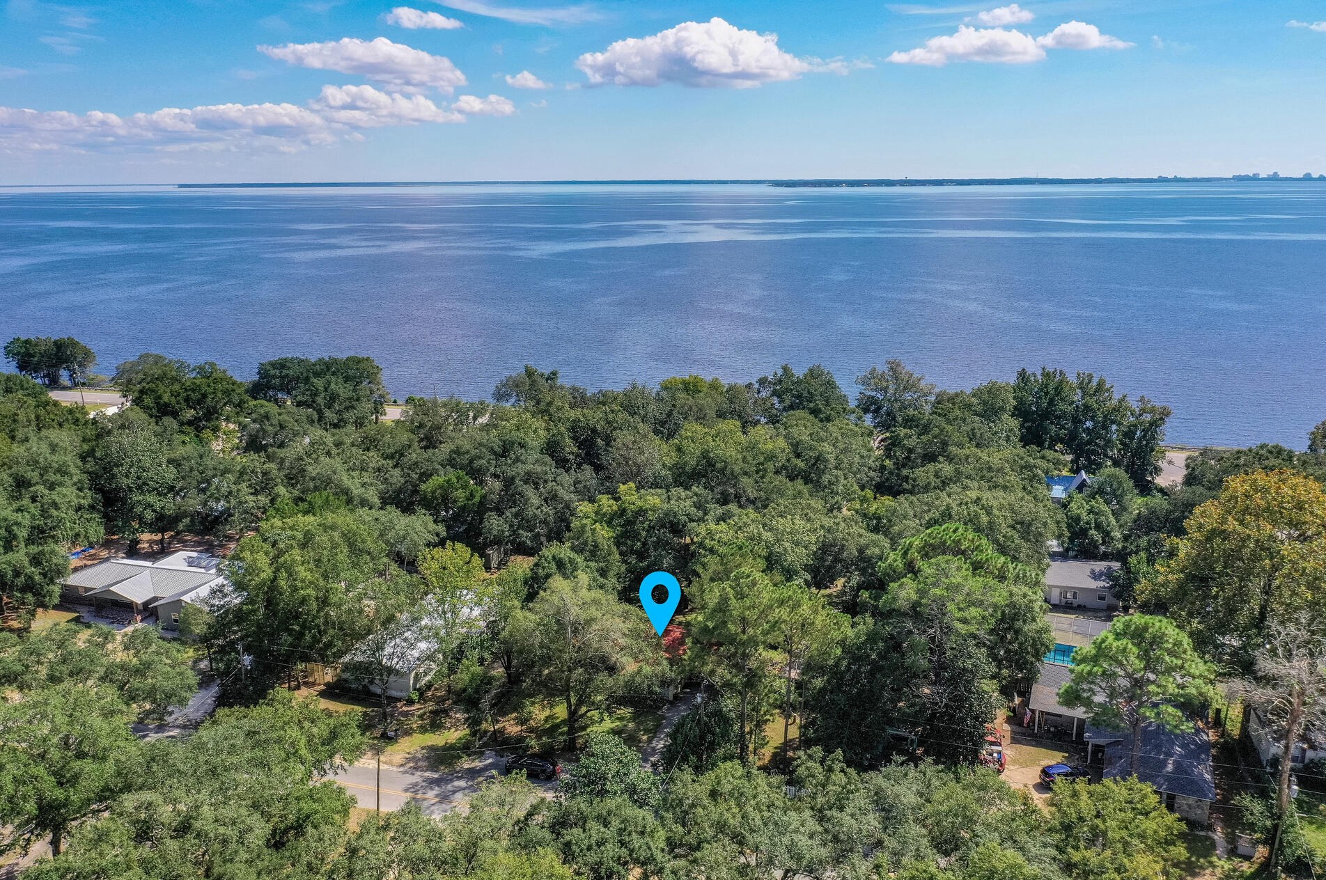 262 Live Oak St, Freeport, FL 32439