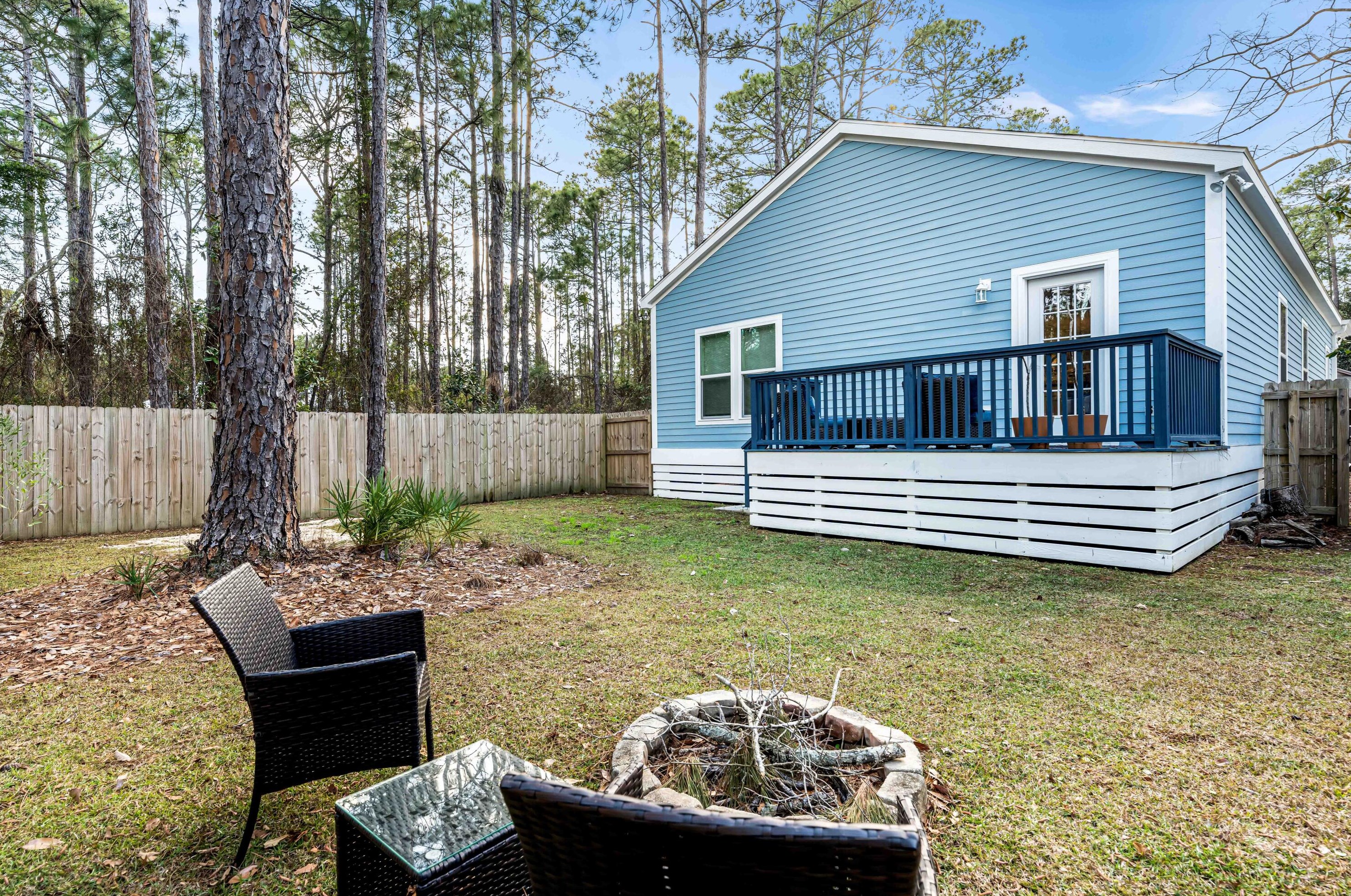 68 Central 8th St, Santa Rosa Beach FL  32459-7800 exterior