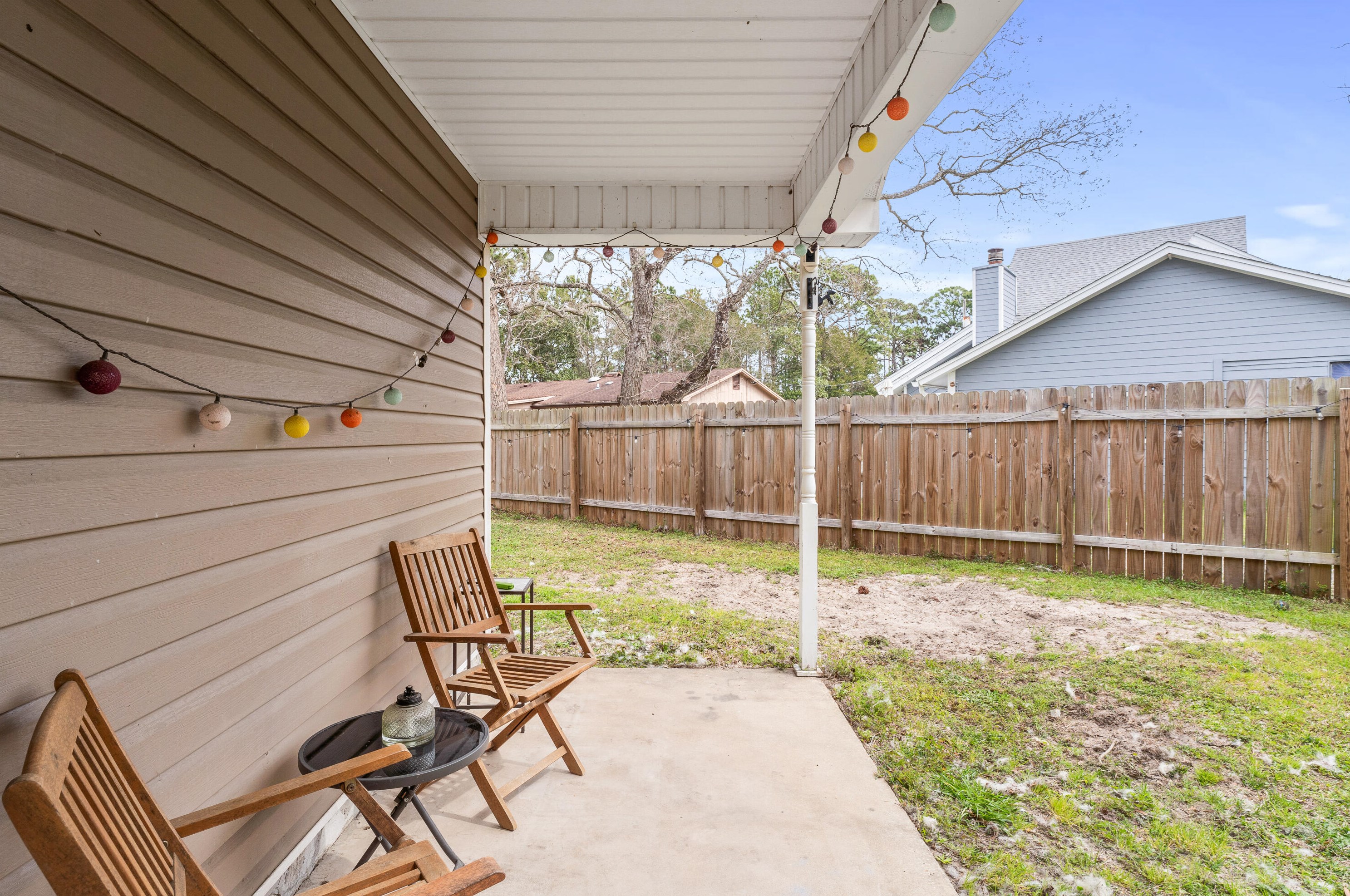220 Woodland Park Cir, Mary Esther FL  32569-1569 exterior