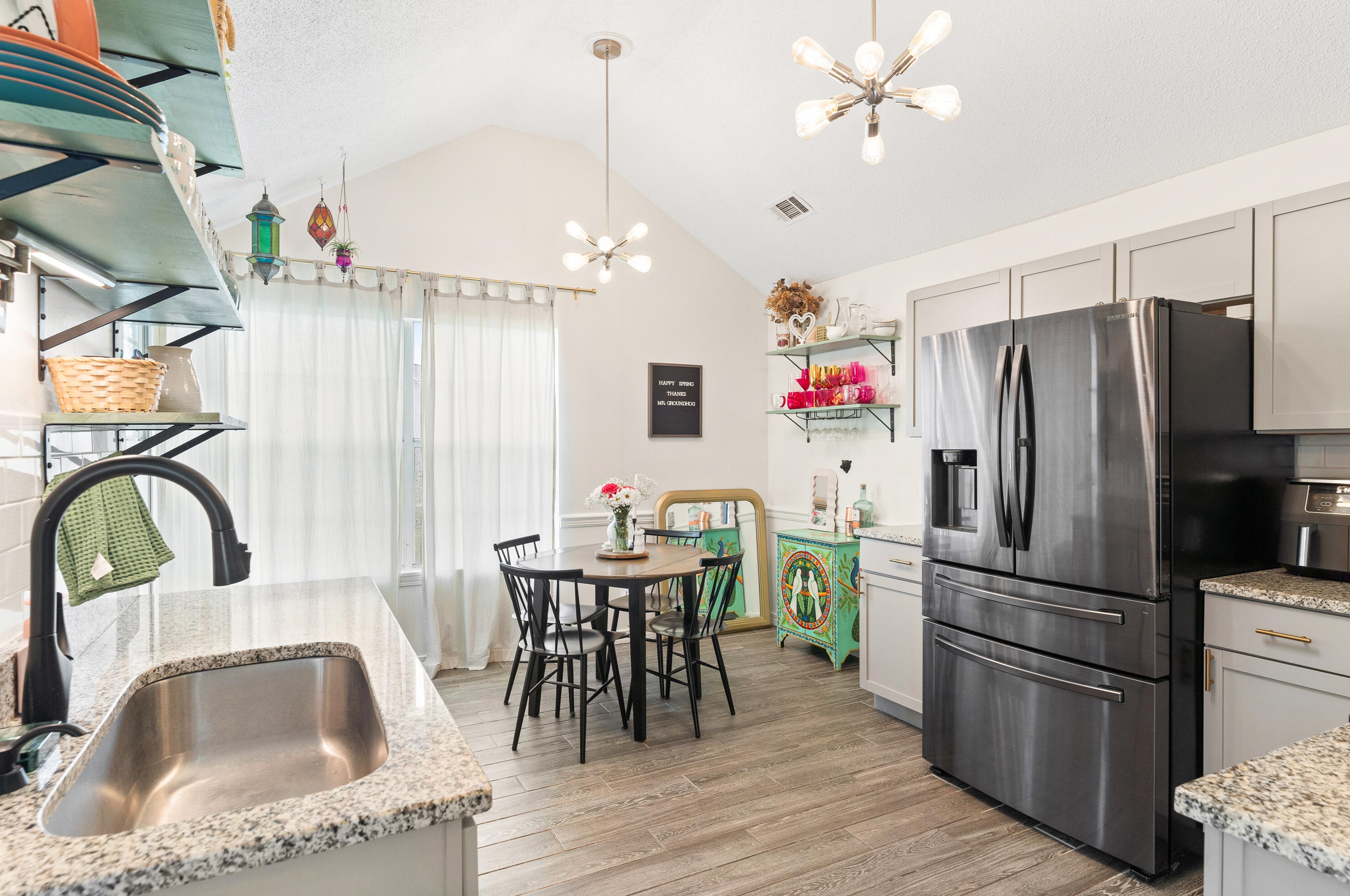 220 Woodland Park Cir, Mary Esther FL  32569-1569 exterior