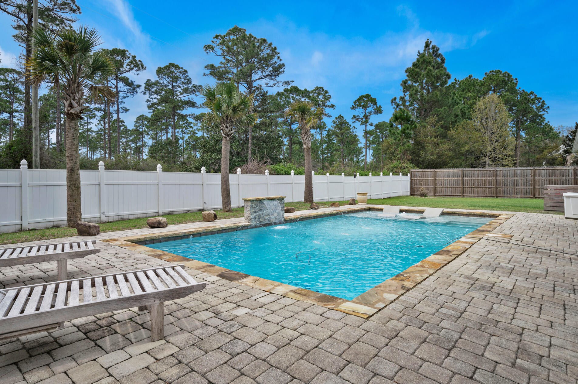 209 Santa Barbara Ave, Santa Rosa Beach FL  32459-4023 exterior