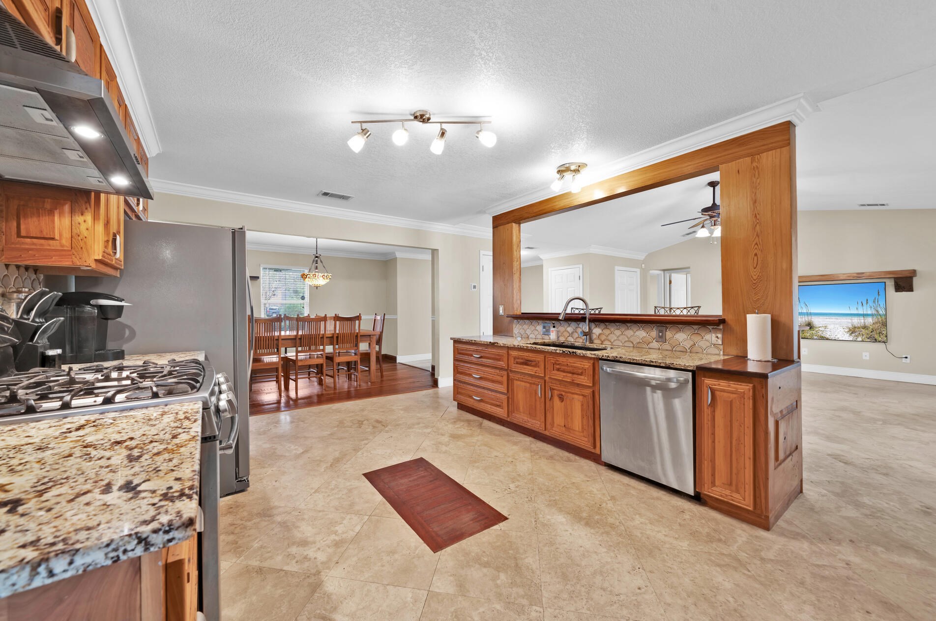 209 Santa Barbara Ave, Santa Rosa Beach FL  32459-4023 exterior