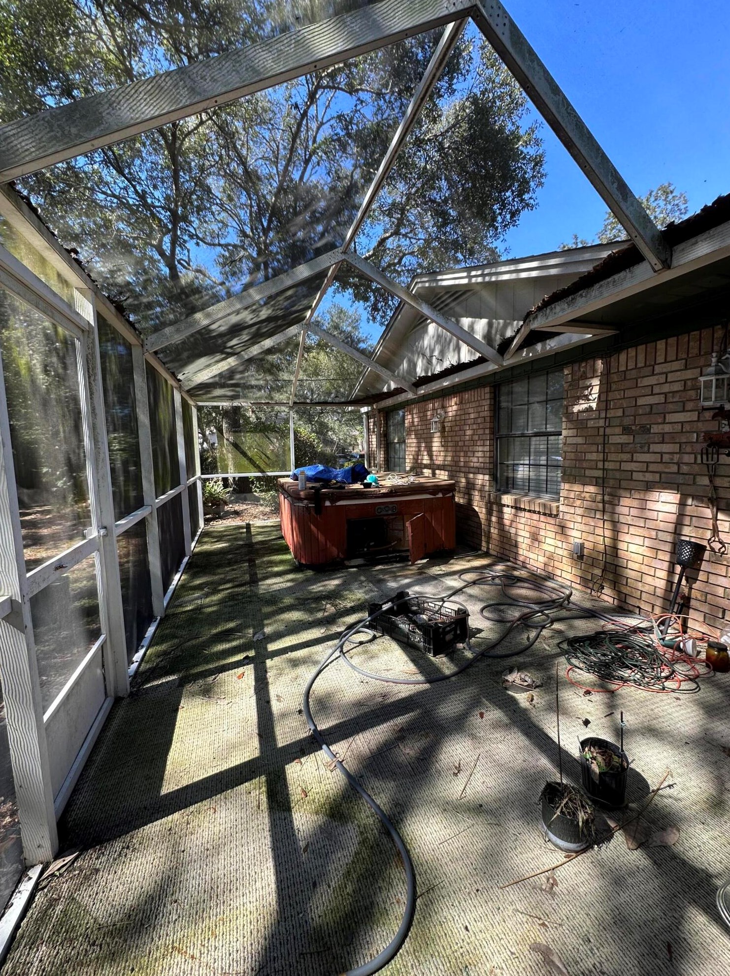 260 Yacht Club Dr, Fort Walton Beach, FL 32548