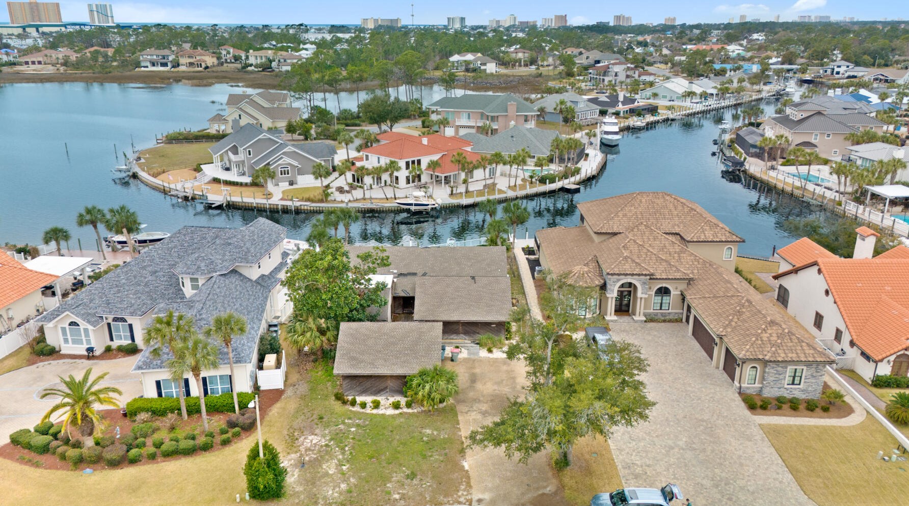 242 Marlin Cir, Panama City, FL 32408