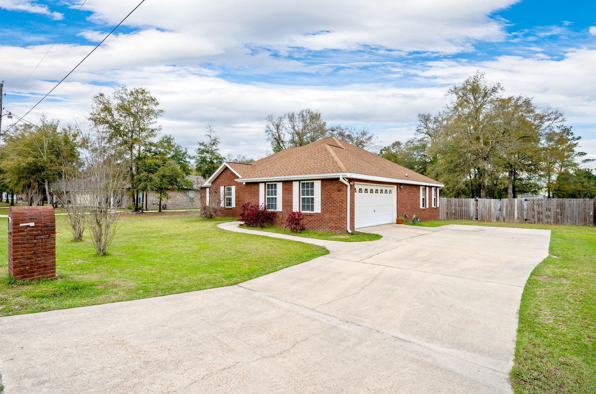 1673 Lady Ln, Crestview, FL 32531-9409