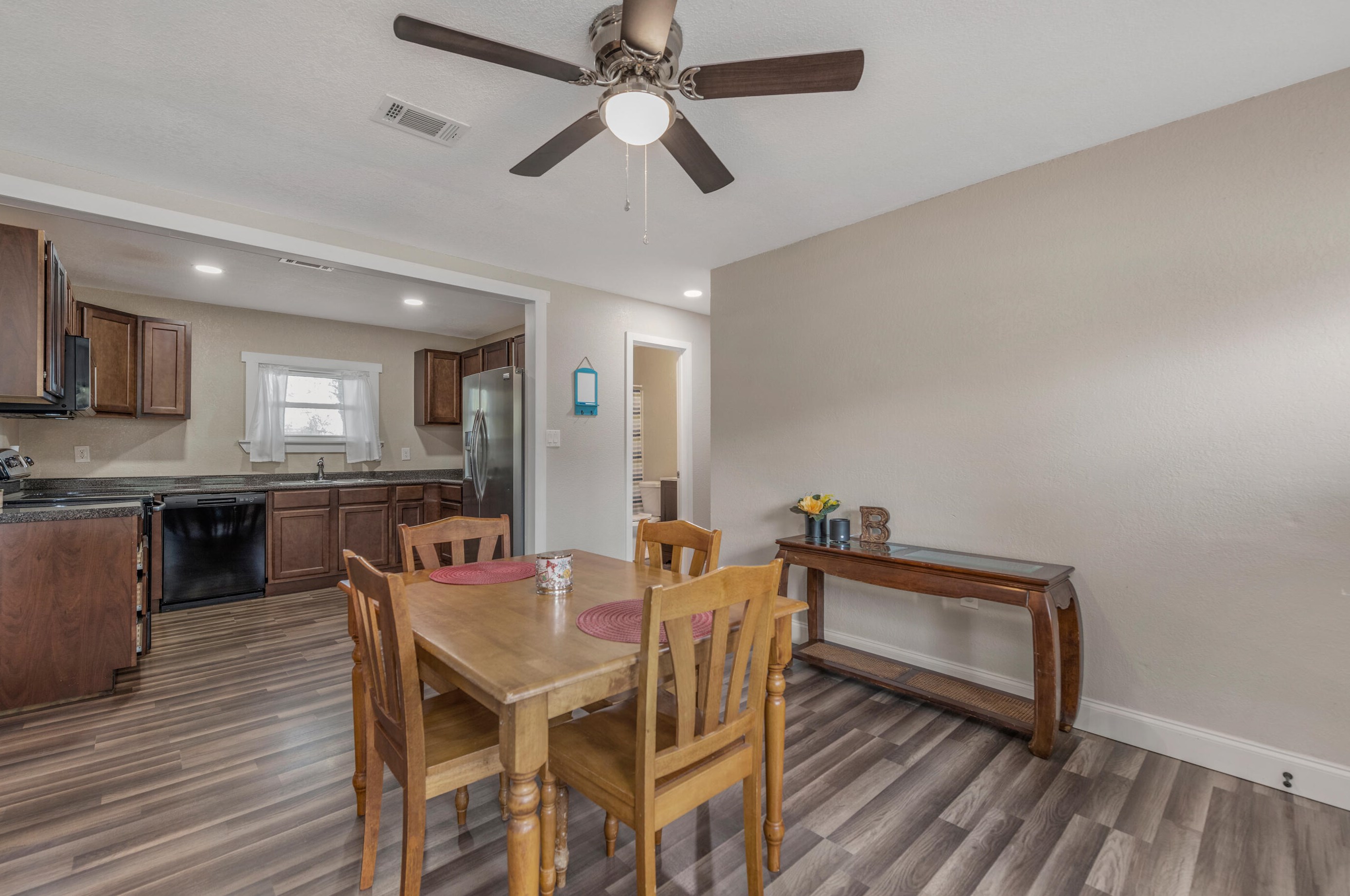 6098 Syrcle Ave, Milton FL  32570-3433 exterior