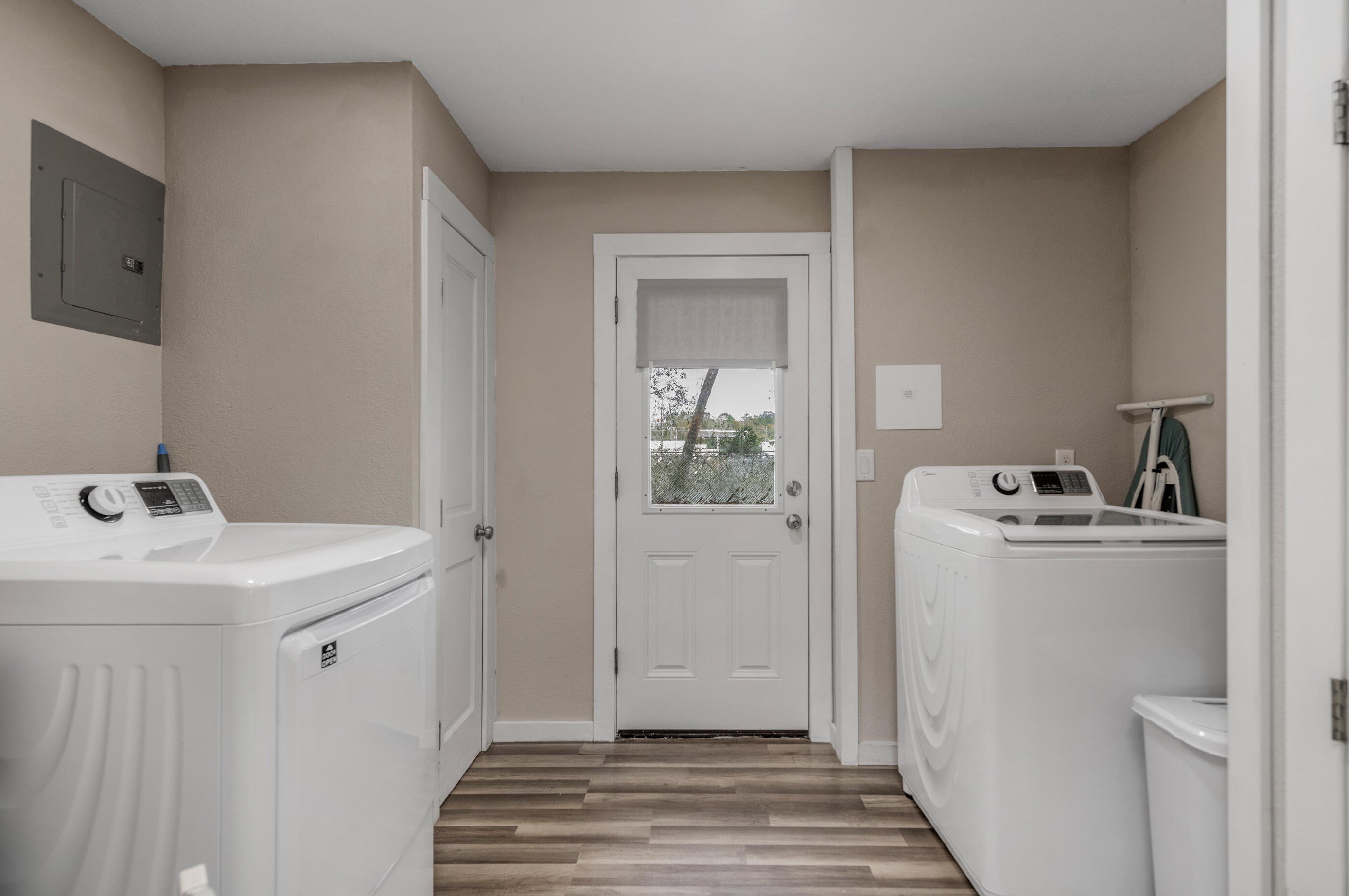 6098 Syrcle Ave, Milton FL  32570-3433 exterior