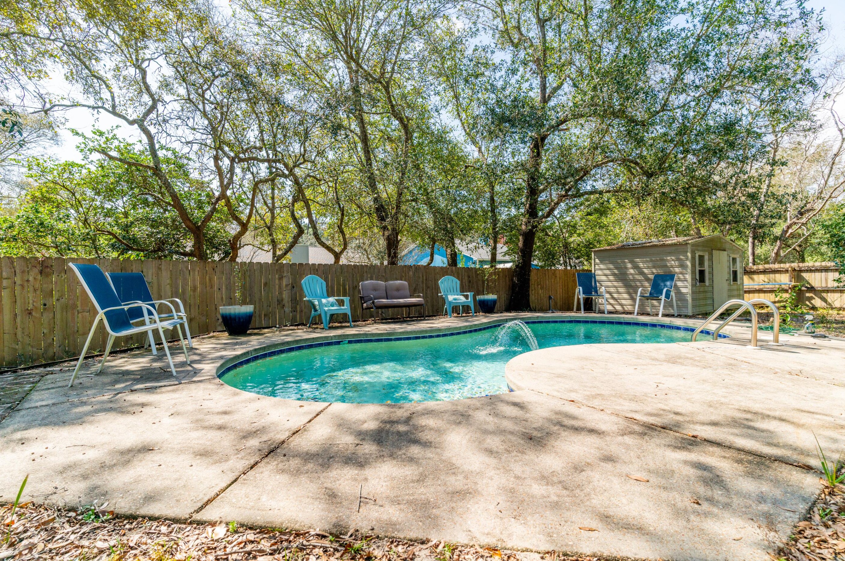 944 Ridgewood Way, Niceville FL  32578-4207 exterior