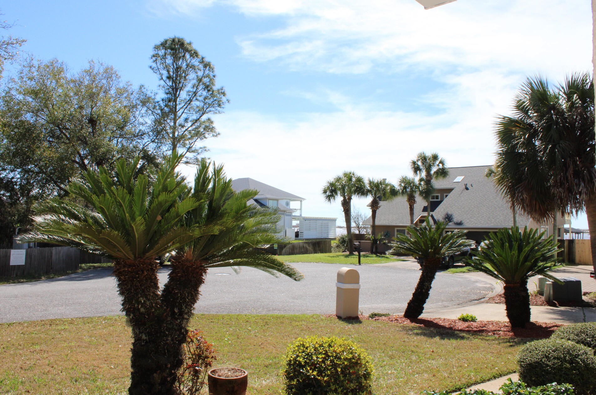 11 Calle Rio, Mary Esther, FL 32569-2000