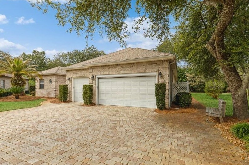 4231 Cougar Cir, Niceville, FL 32578-8837