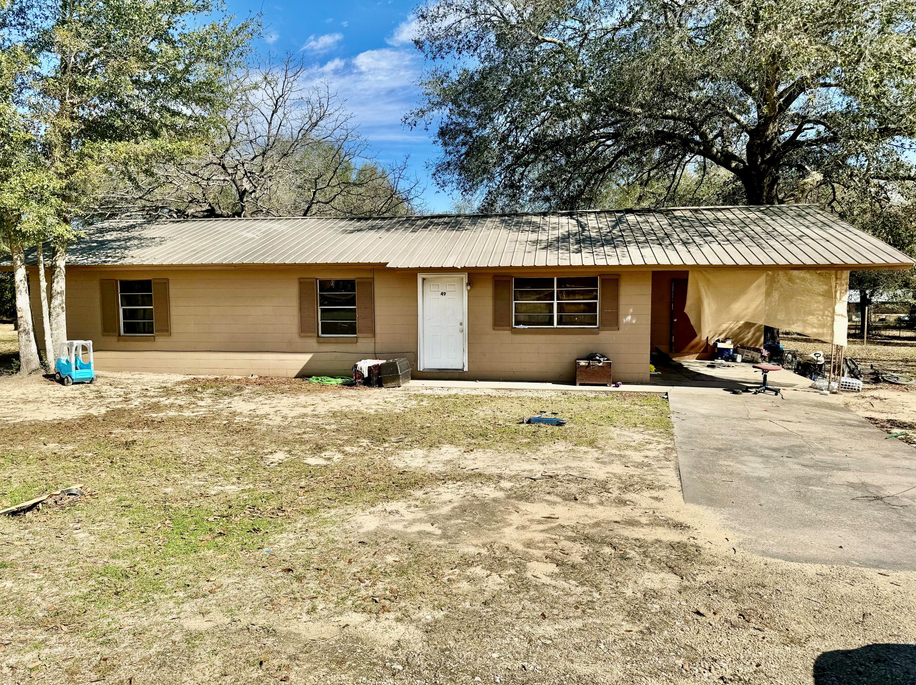 49 Fredrick Dr, Defuniak Springs, FL 32433-1479
