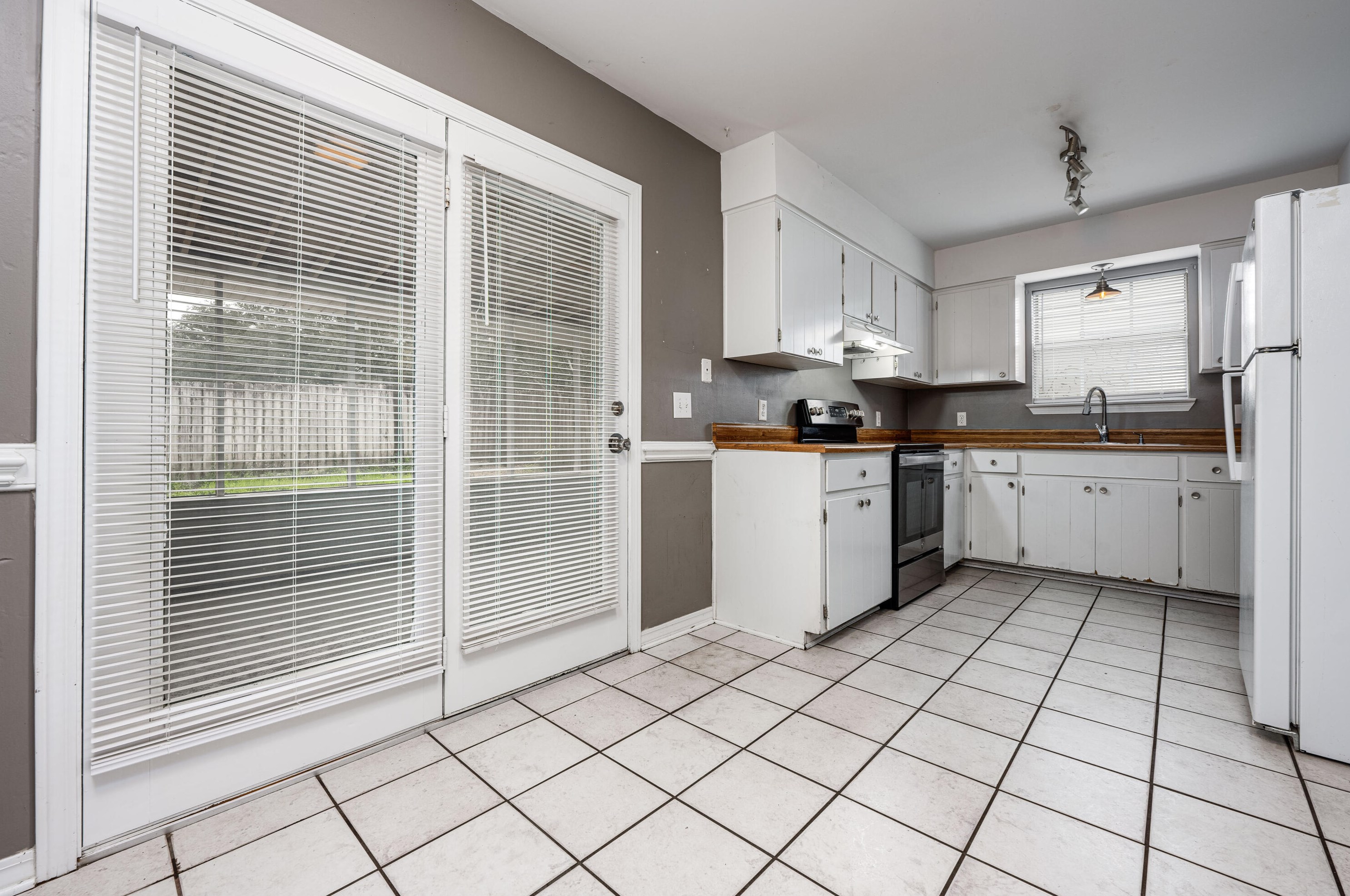 621 Lloyd St, Fort Walton Beach FL 32547-7121 exterior