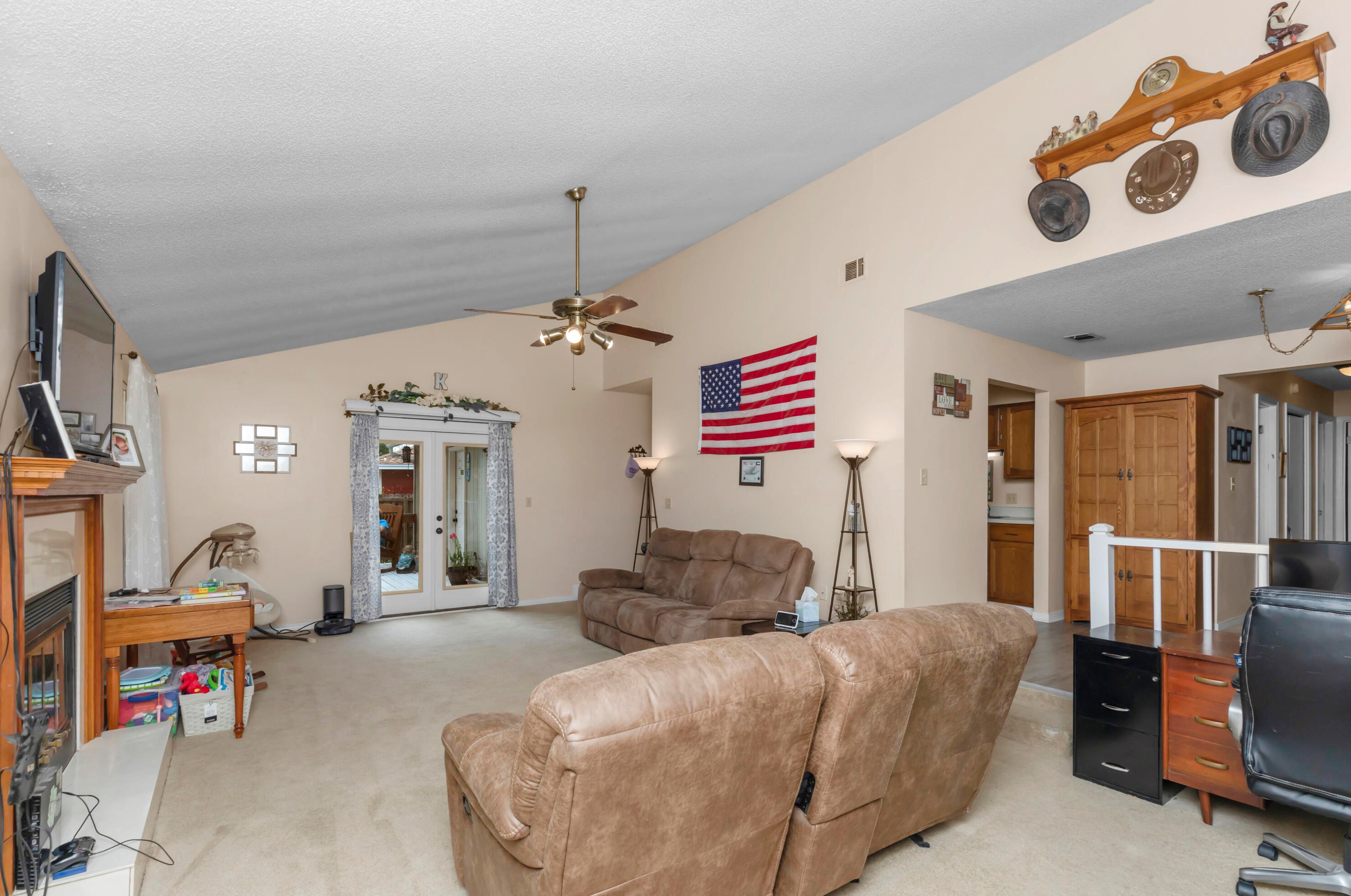 231 Seville Cir, Mary Esther FL  32569-1472 exterior