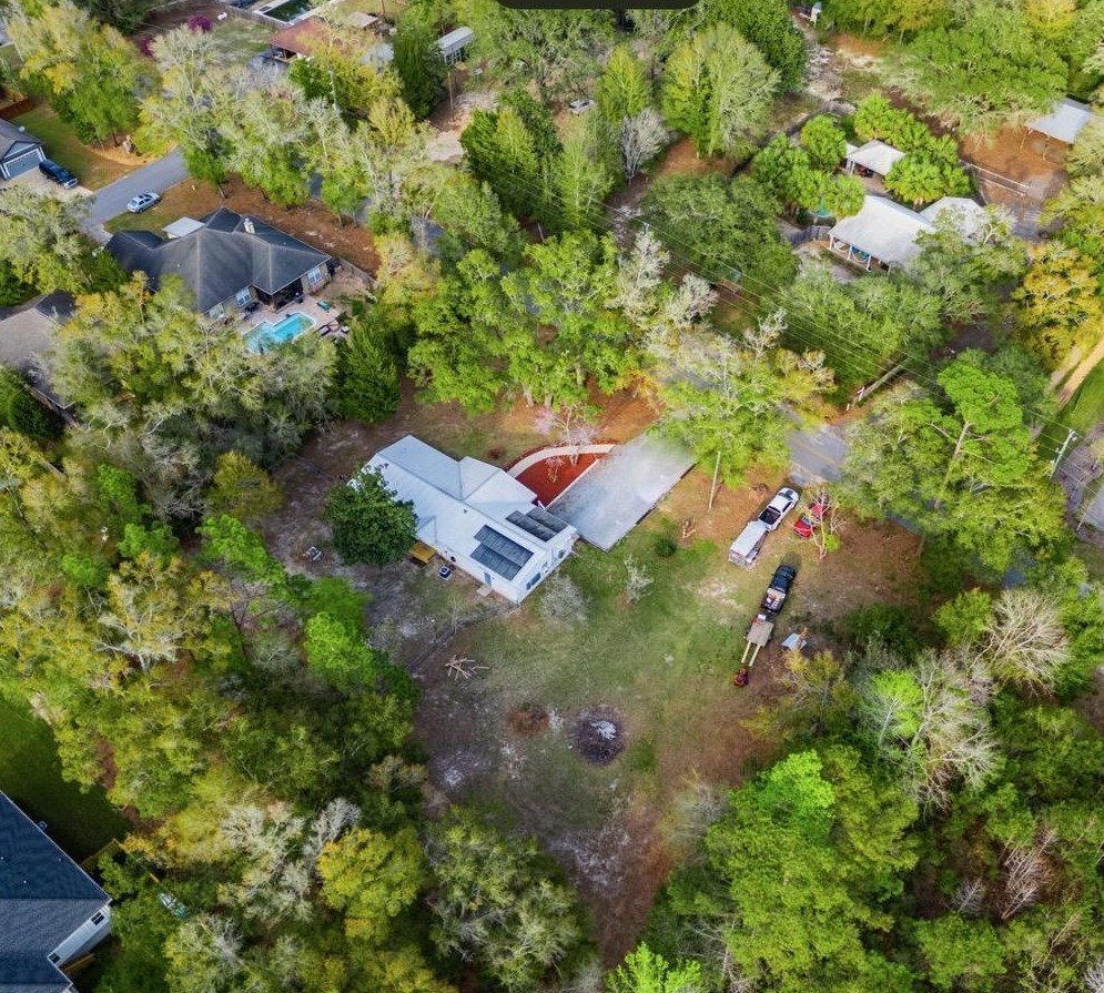255 Jackson St, Freeport, FL 32439-4041