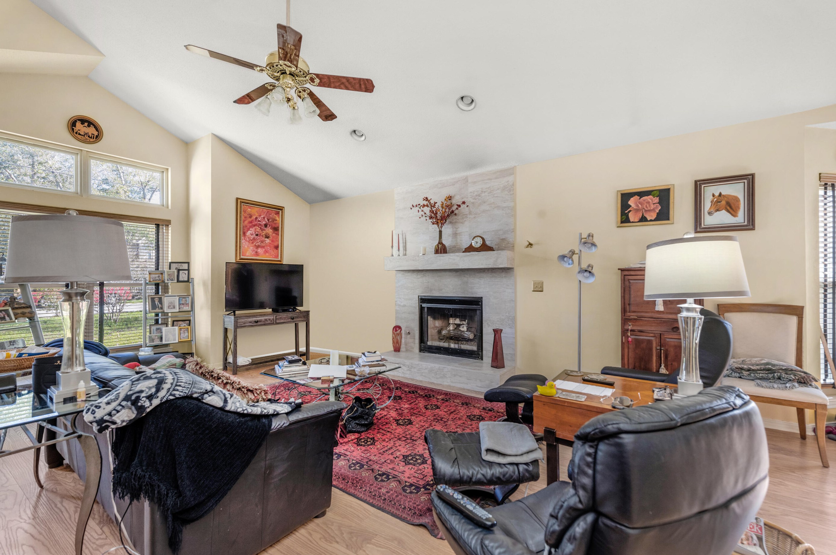 2 Shamrock Dr, Mary Esther FL  32569-1868 exterior