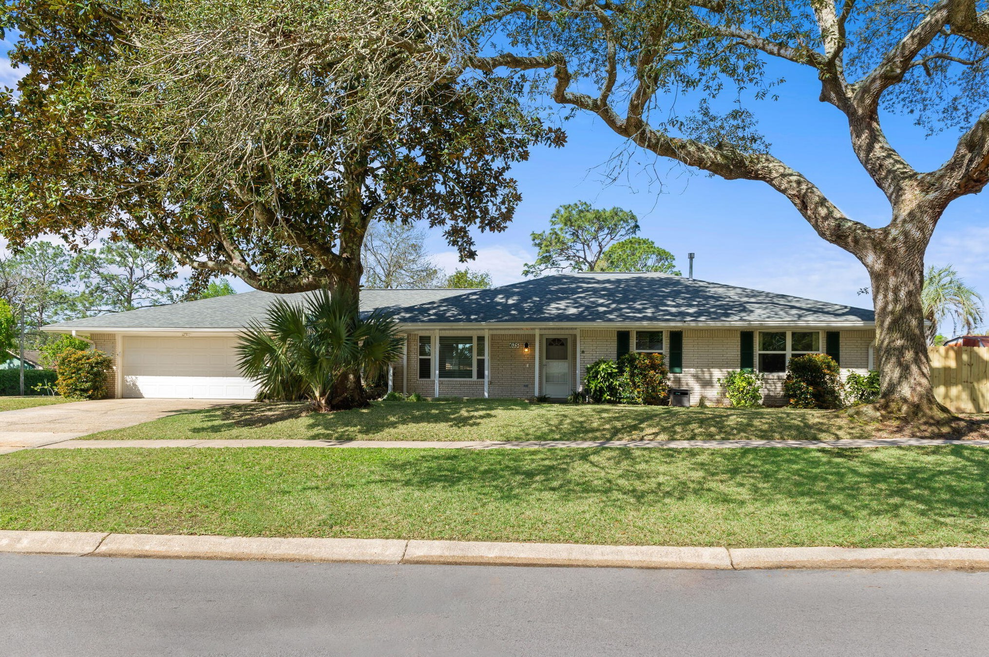 675 Fairway Ave, Fort Walton Beach, FL 32547-1751