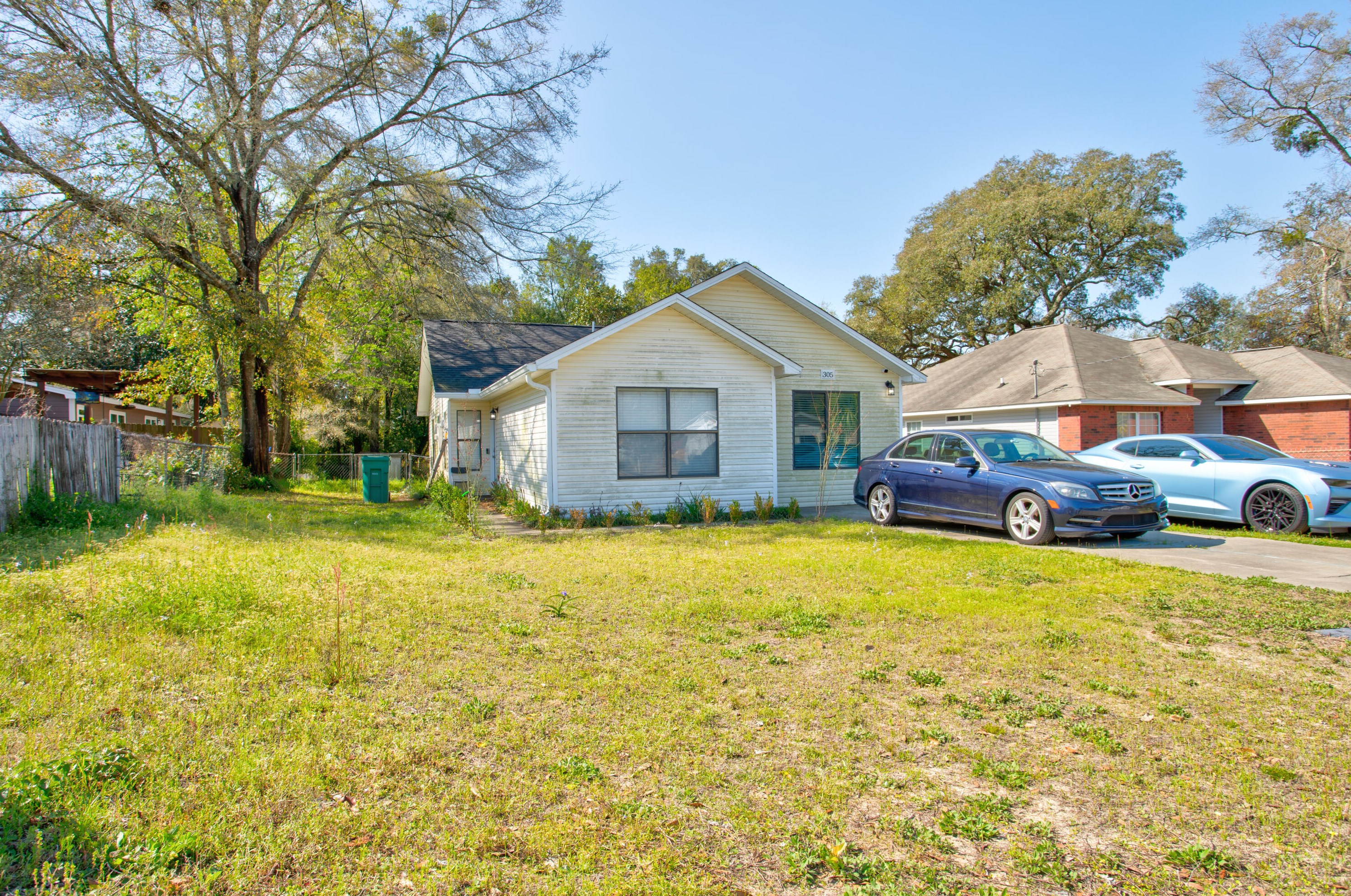 305 Nathey Ave, Niceville, FL 32578-1931