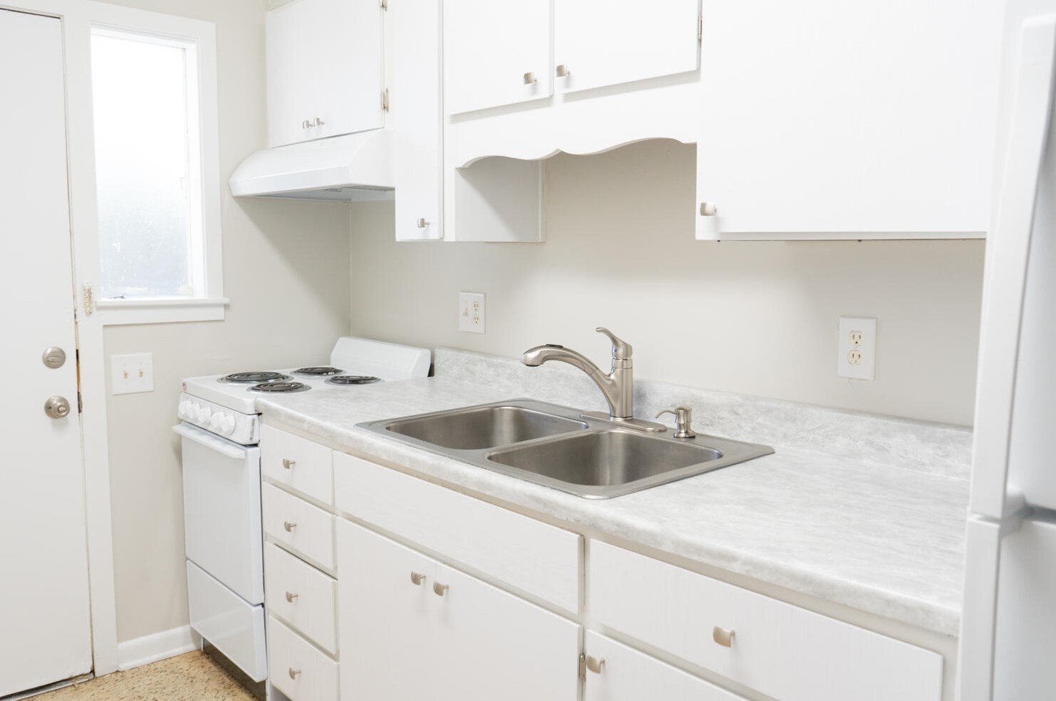 80 4th Ave #unit 7, Shalimar, FL 32579