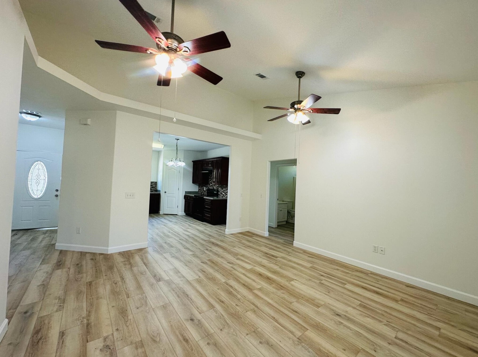 156 Nowling Dr, Defuniak Springs FL  32433-4099 exterior